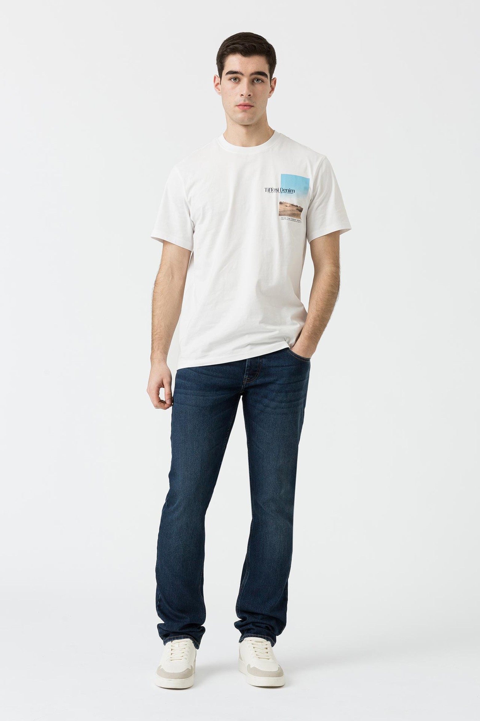 Vaqueros de corte slim John