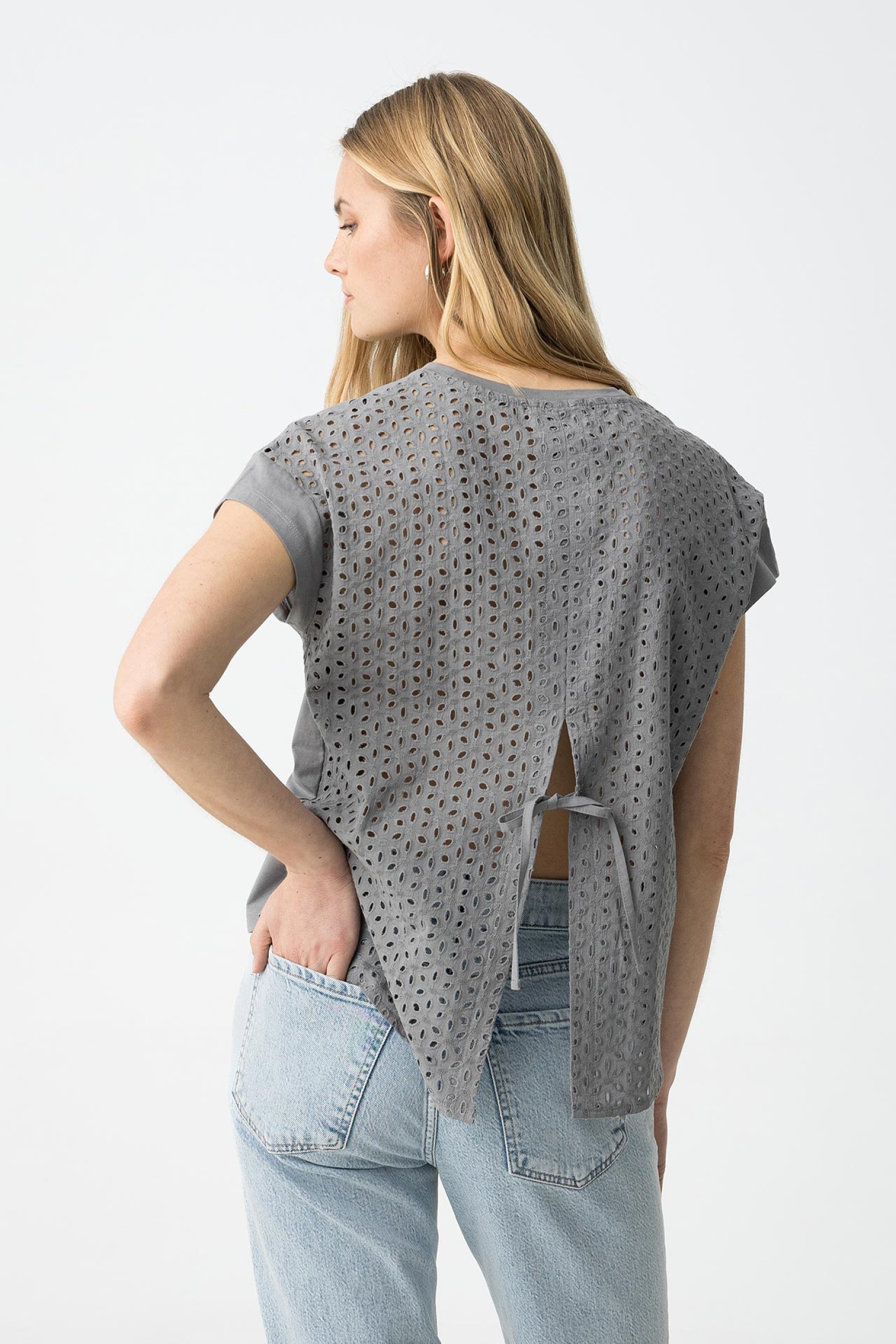 T-shirt with English Embroidery