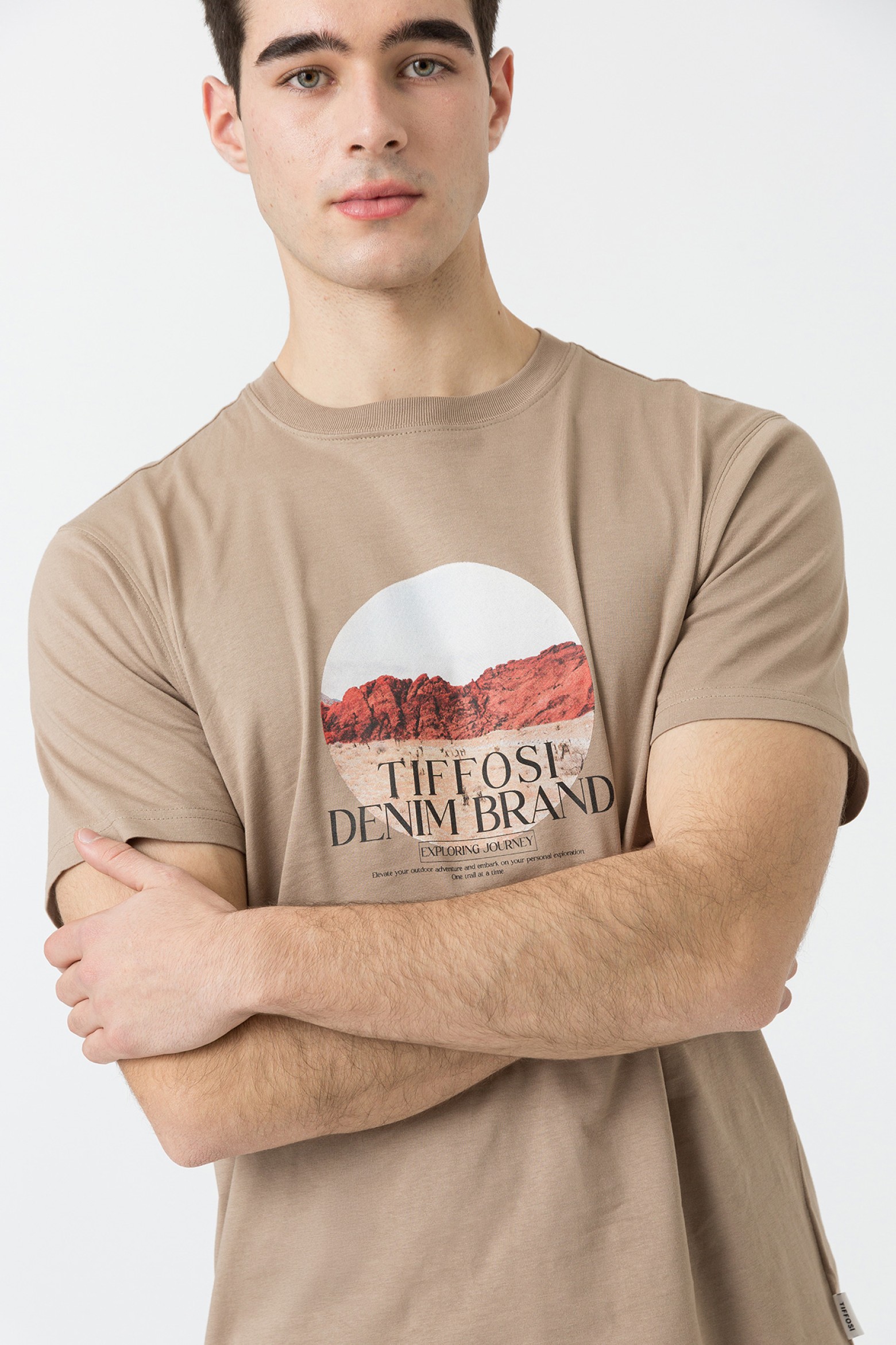 Camiseta con Estampado Frontal