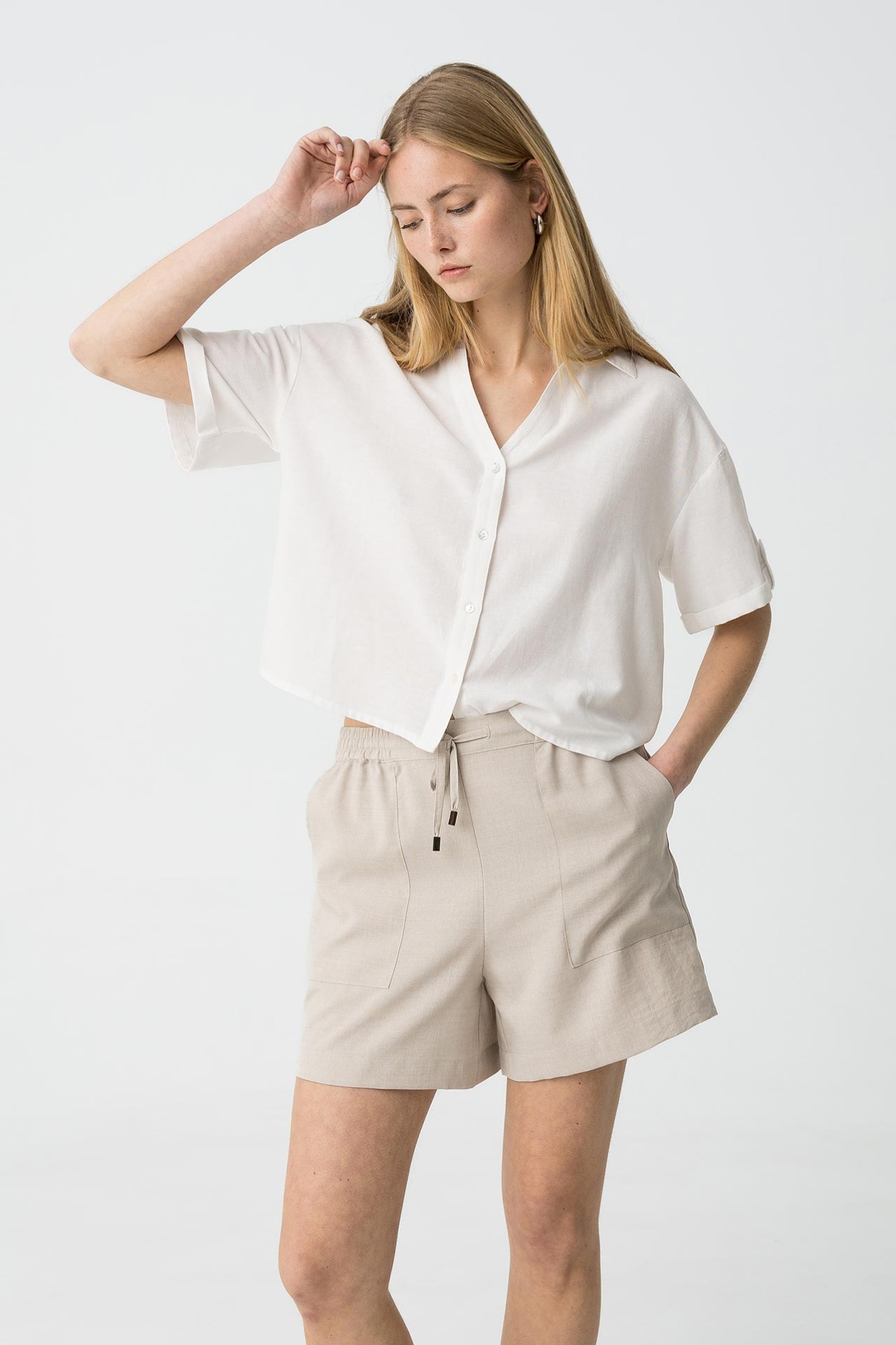 Cropped shirt