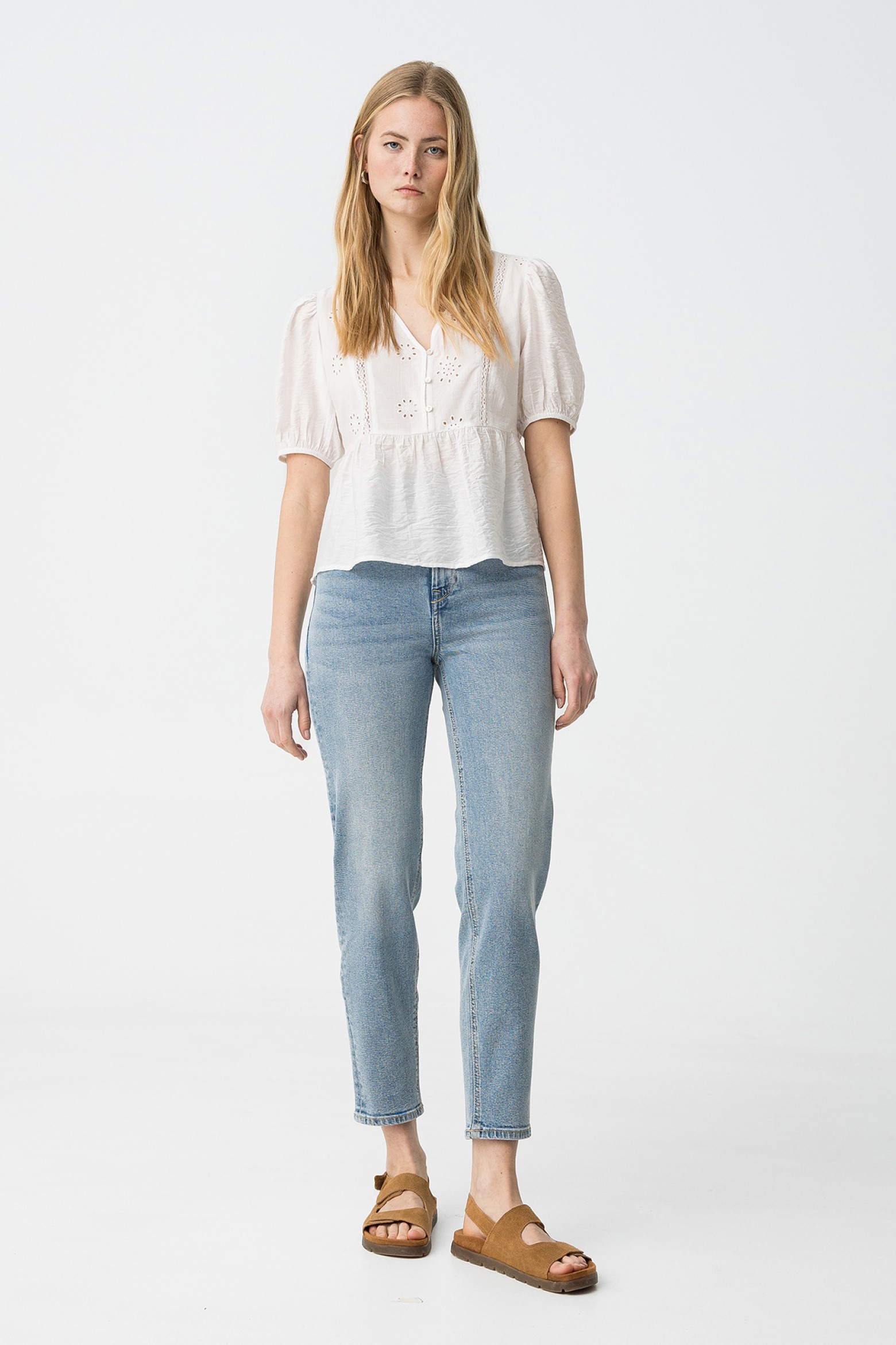 Mom Slim Fit Jeans