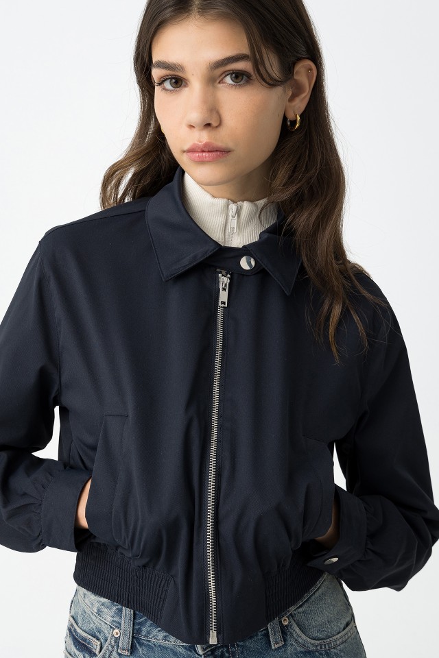 Hooded bomber jacket