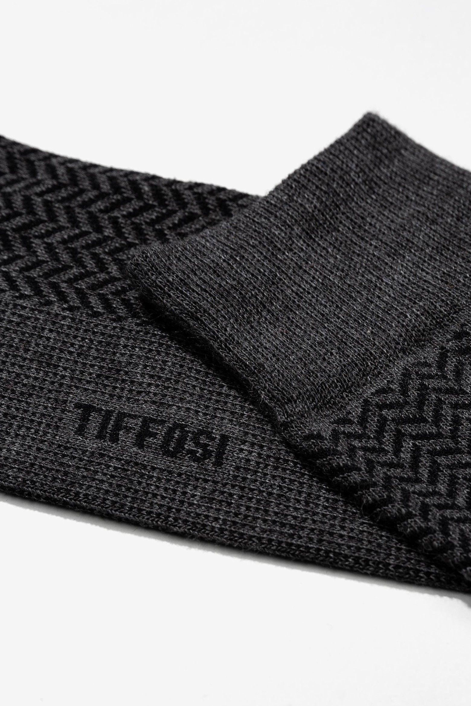Bicolor Mid-Crew Socks
