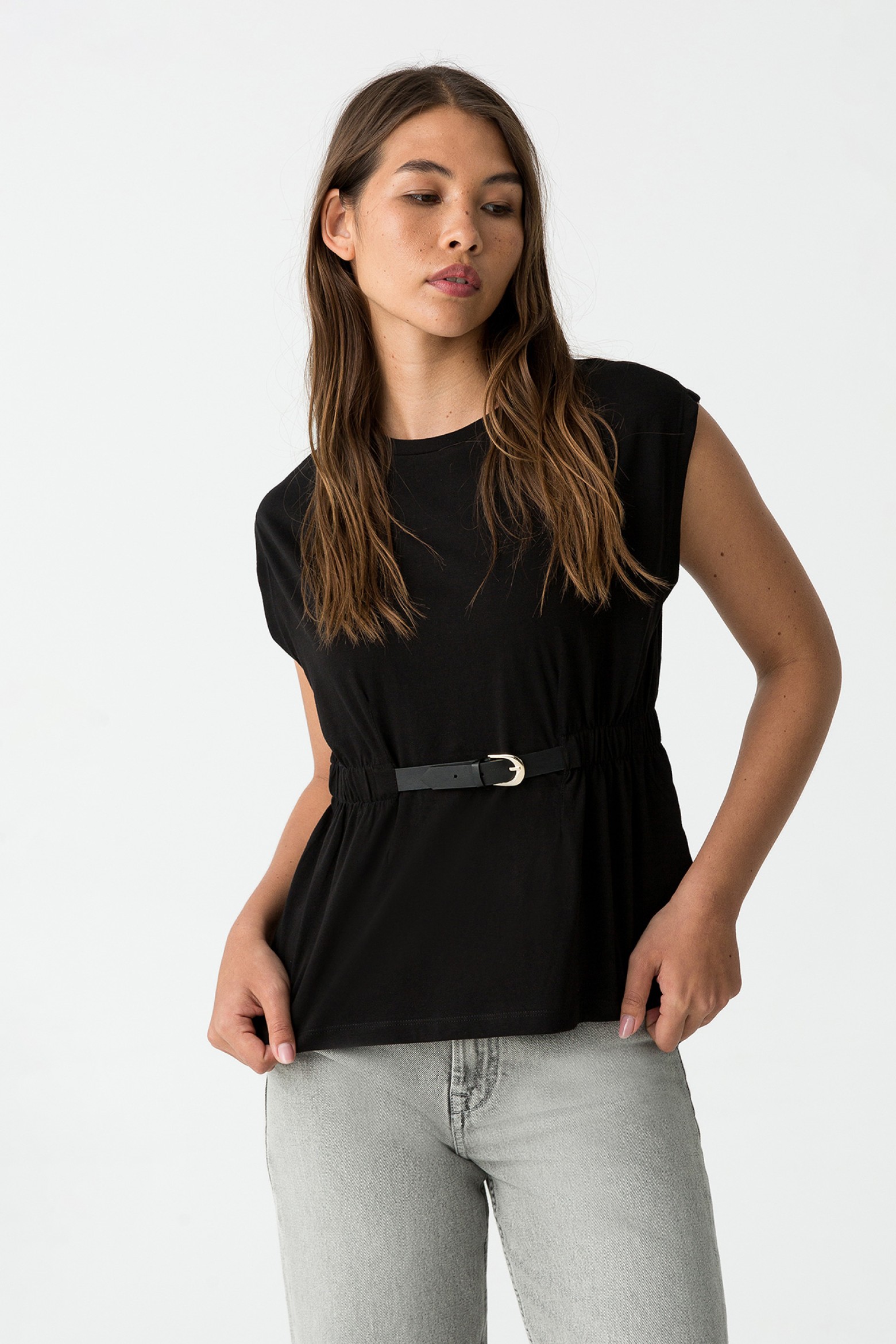 Camiseta con cinturn