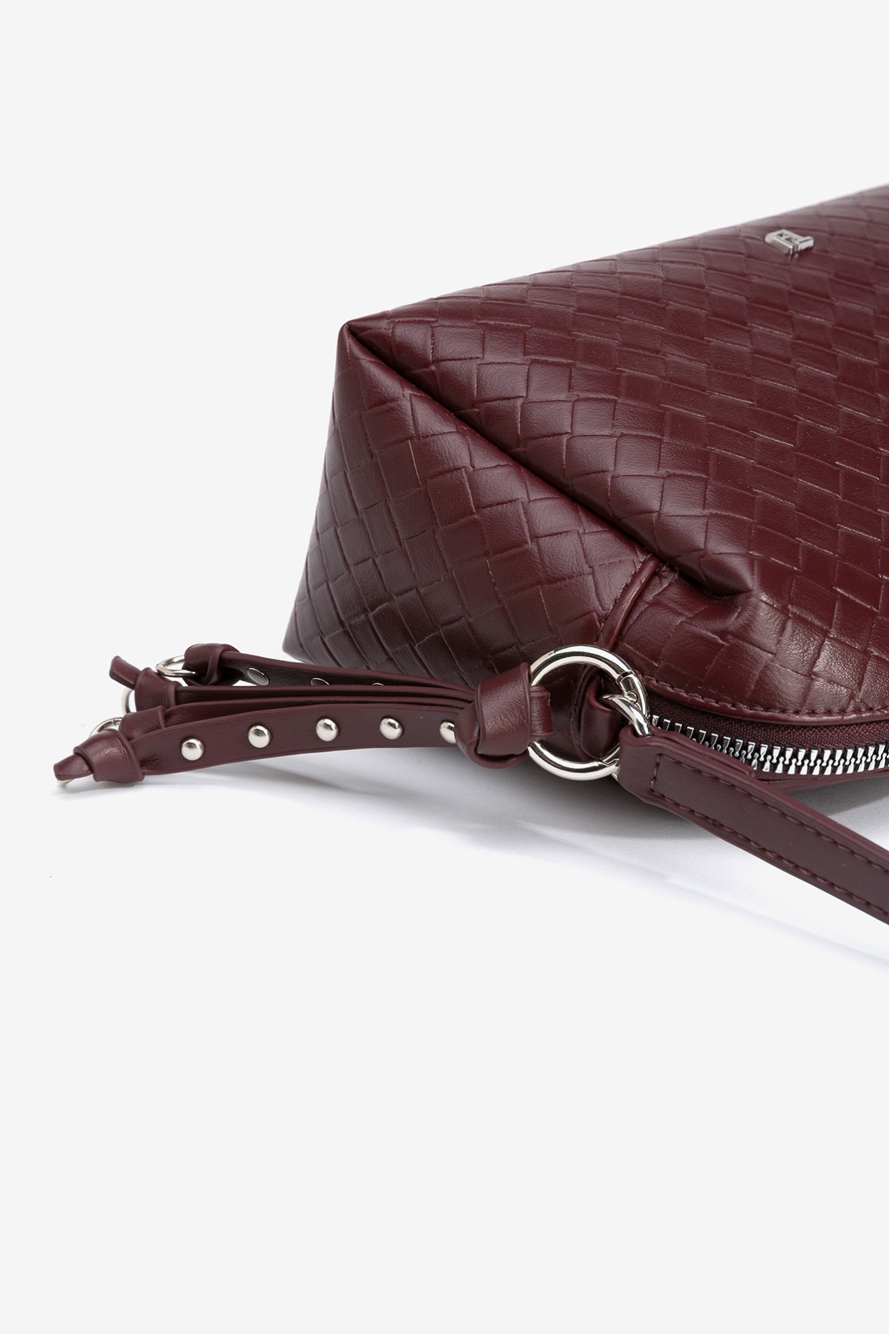 Mala Tiracolo Efeito Pele Entranada