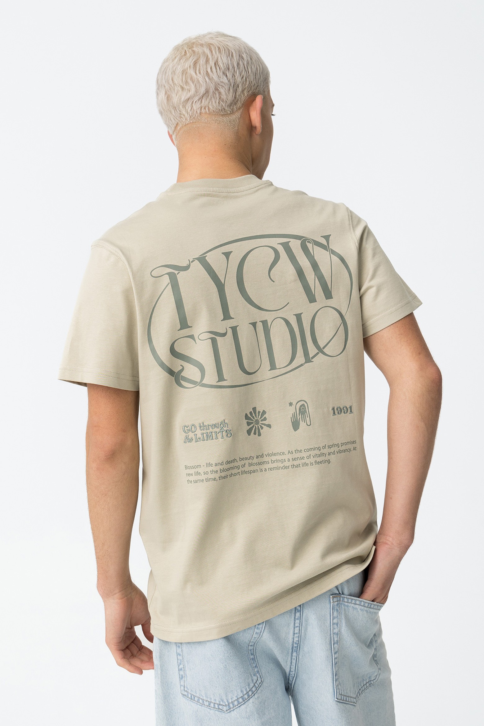 Camiseta Bsica Relieve
