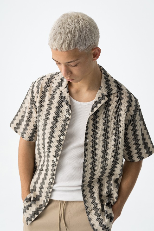 Camisa com Textura de Manga Curta