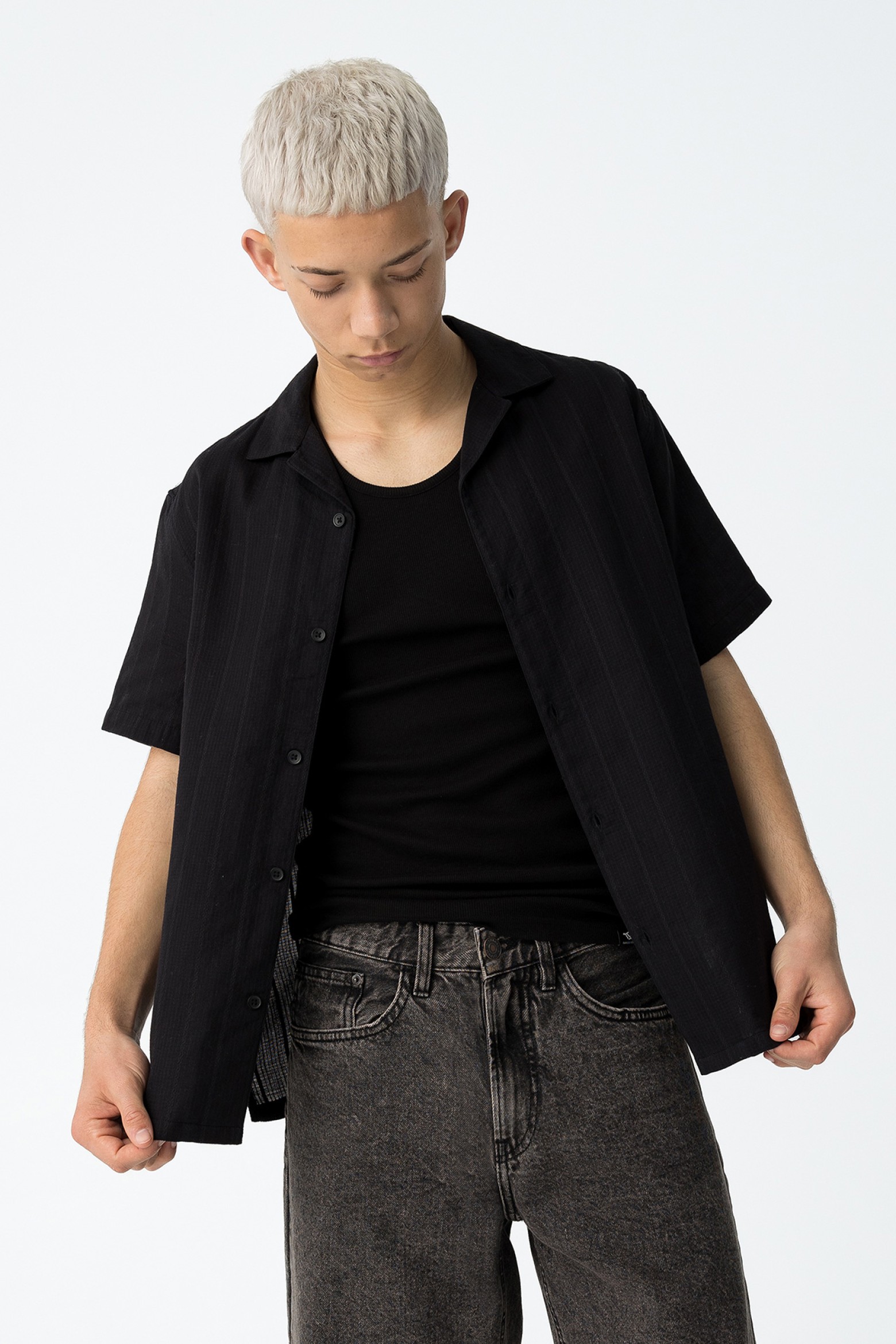 Camisa texturizada de manga corta