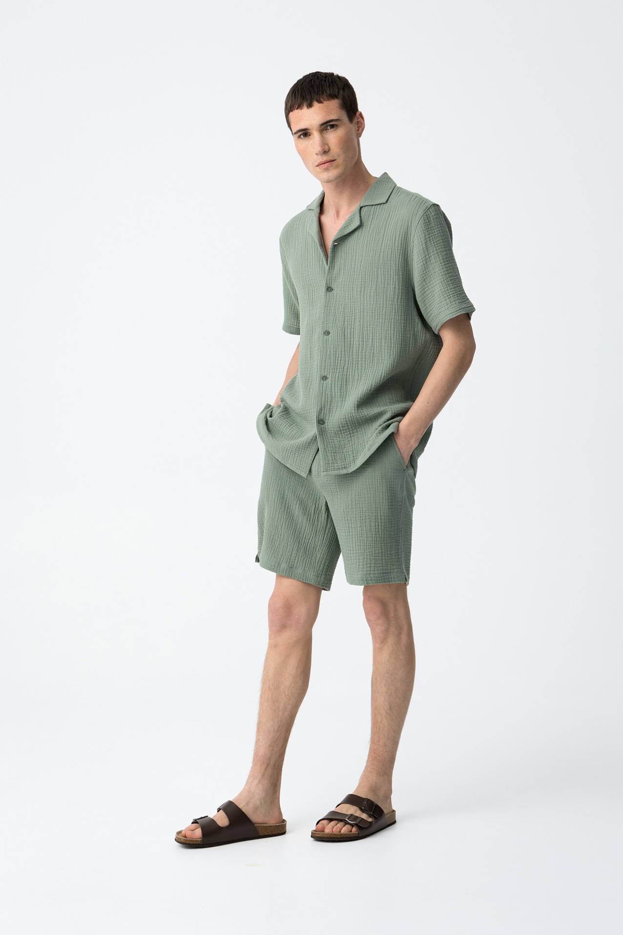 Shorts texturizados con cordn de algodn