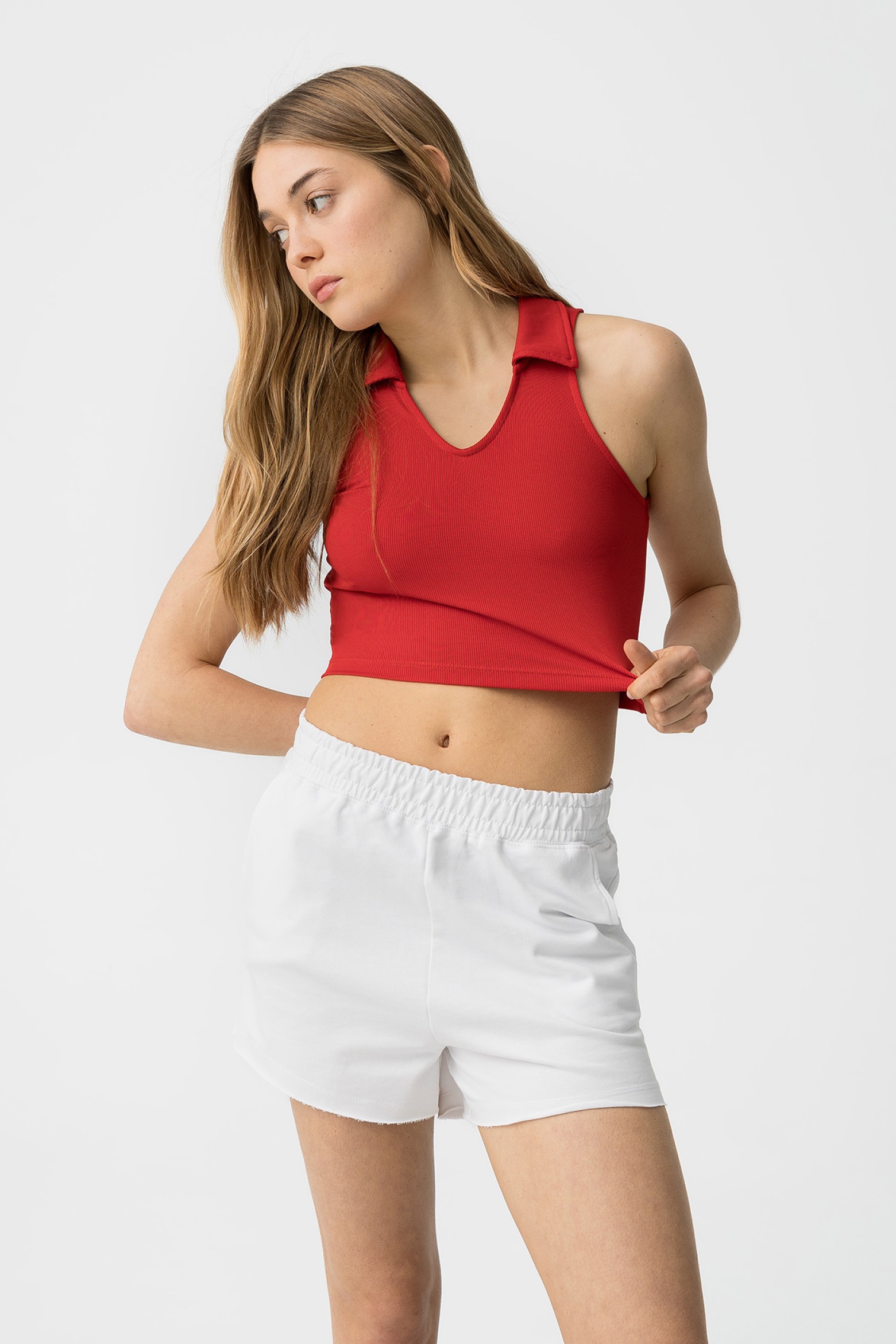 Top corto con cuello tipo polo