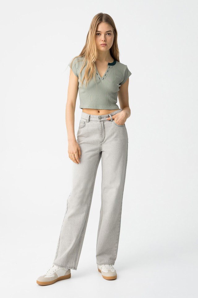 Taylor Straight Fit Jeans