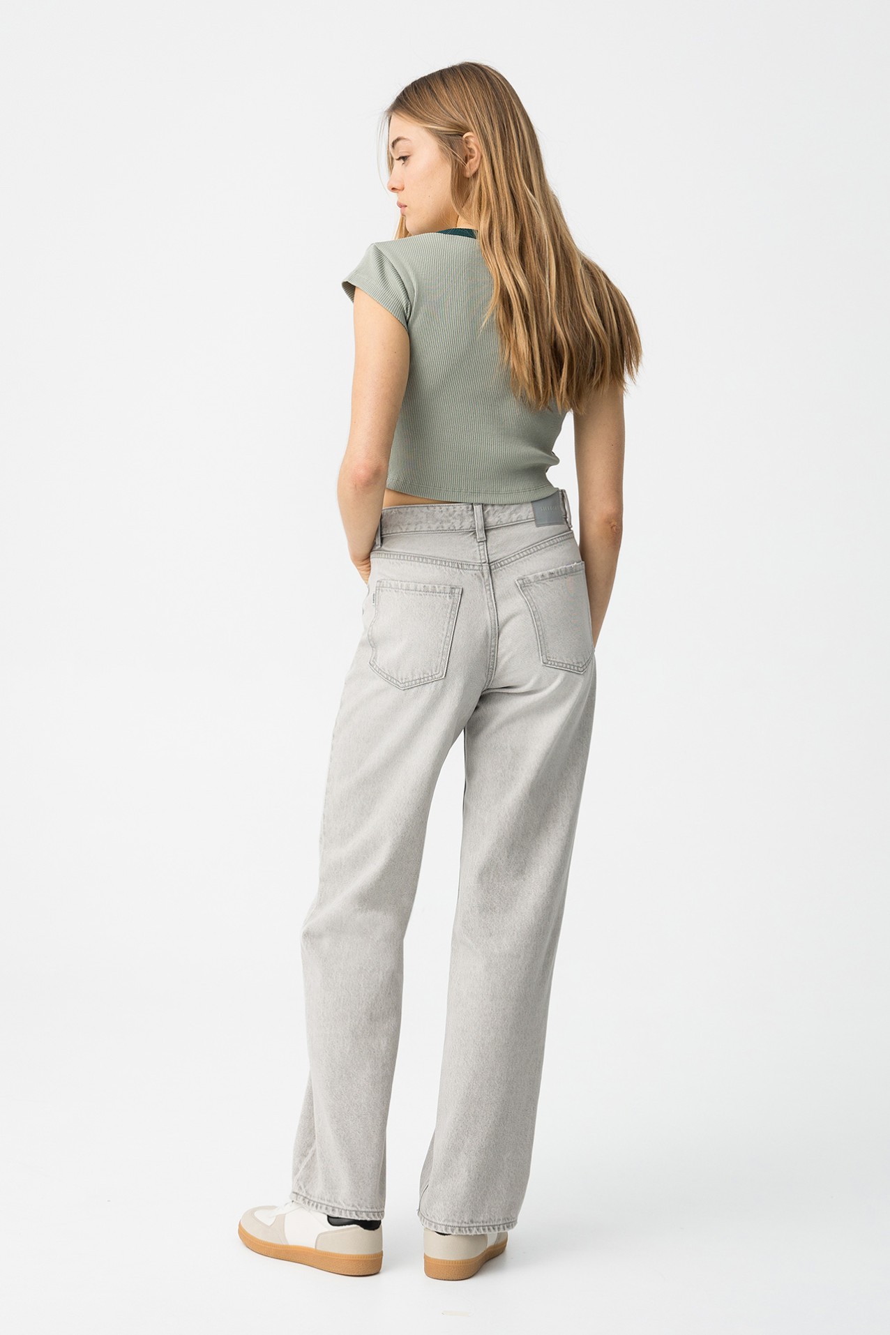 Taylor Straight Fit Jeans