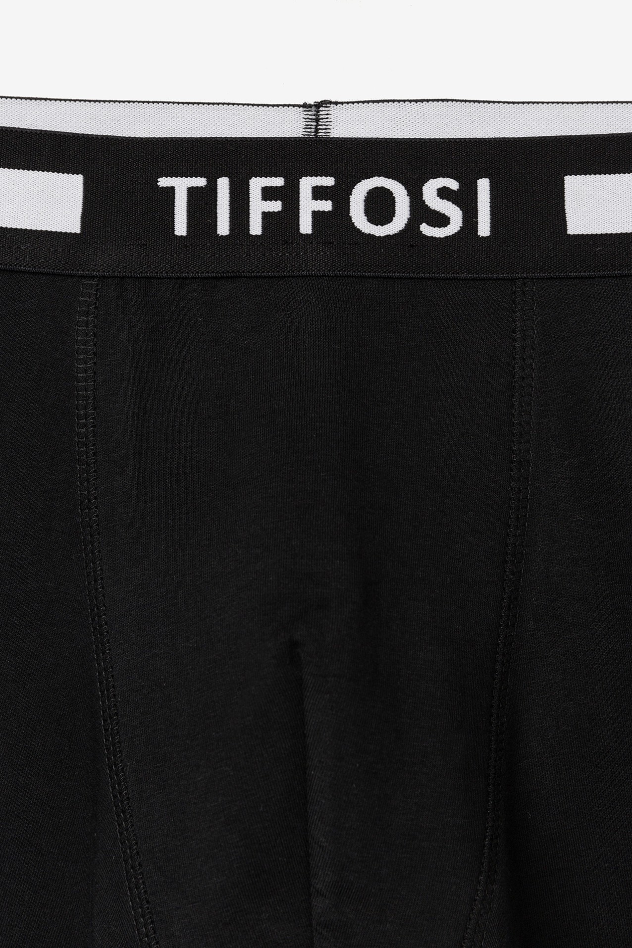 Boxers with Contrasting Elastic