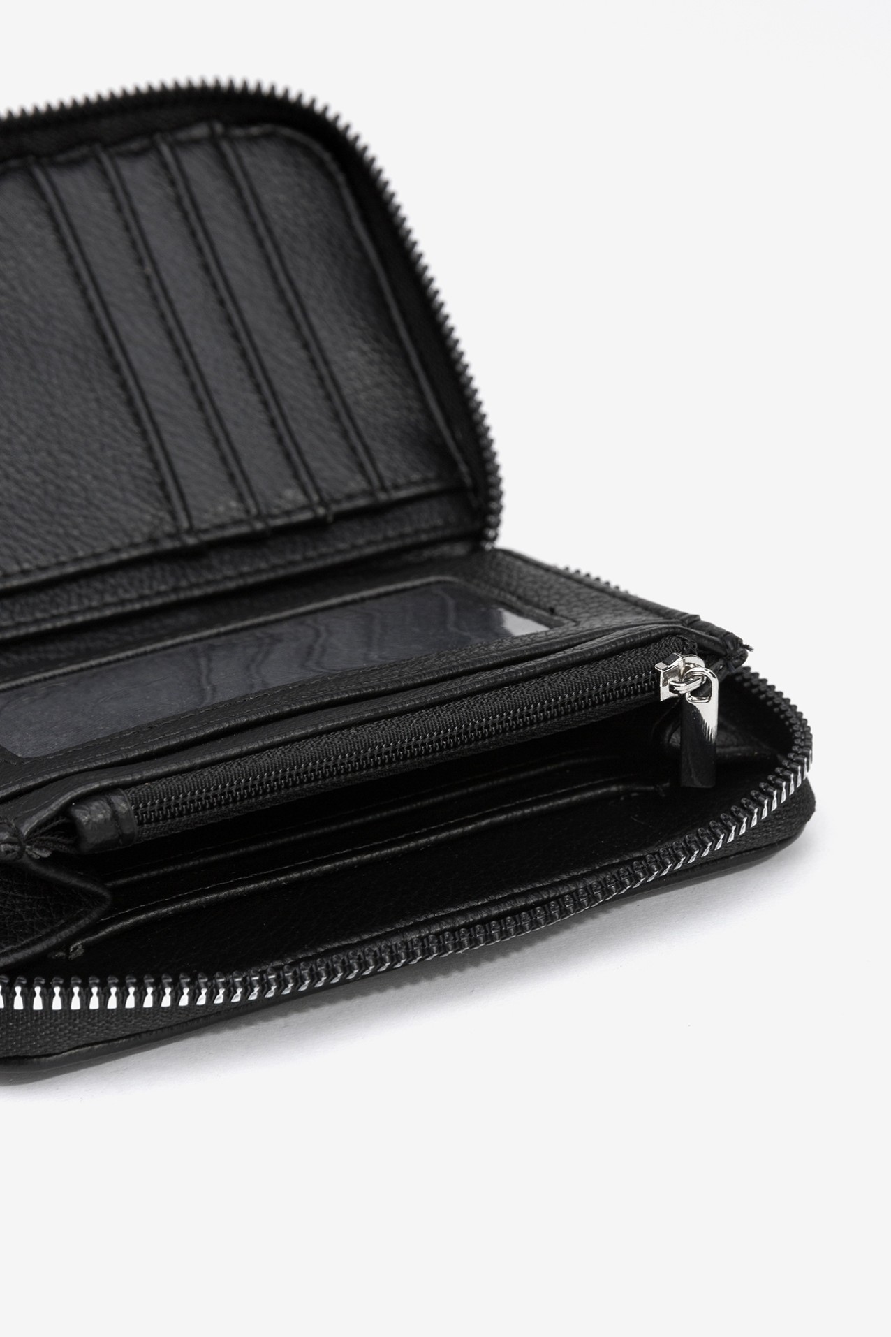 Textured Coin Purse with Zip Closure