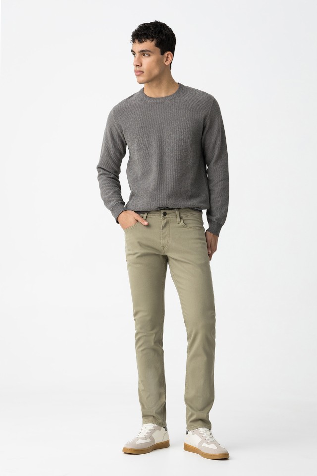 Leo Comfort Fit Jeans