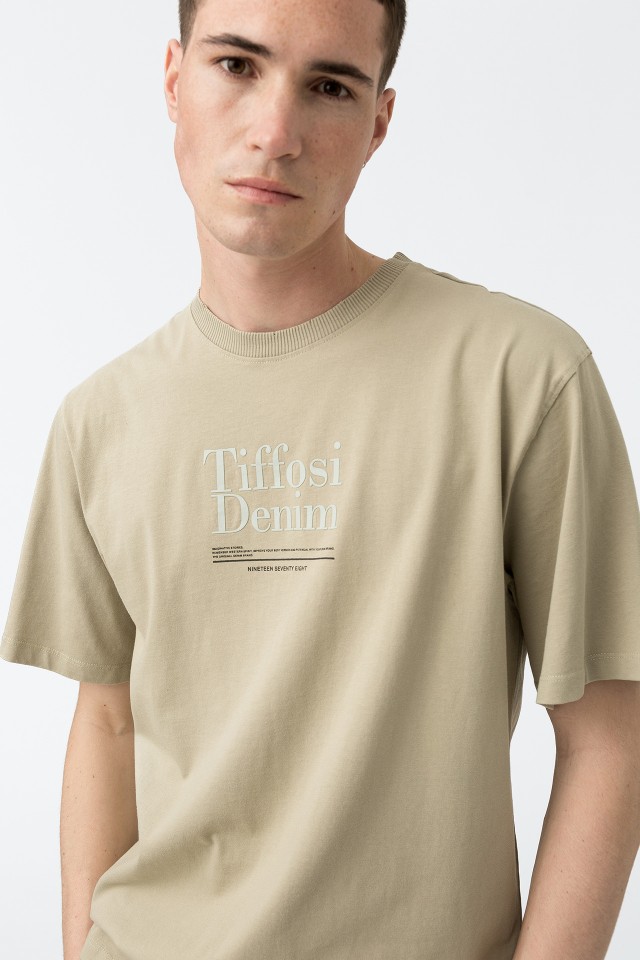 T-shirt with Front Print
