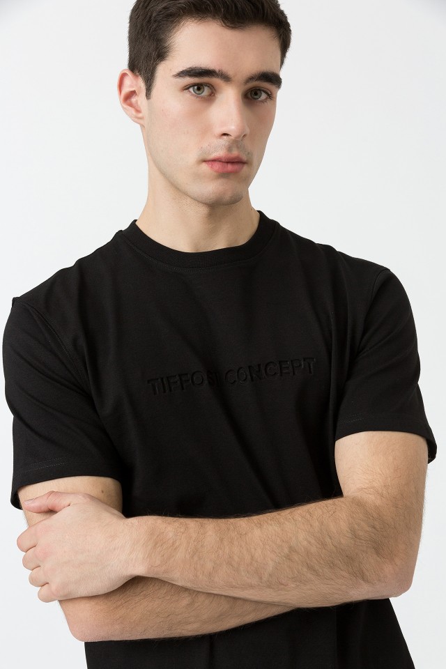Basic T-shirt with Relief