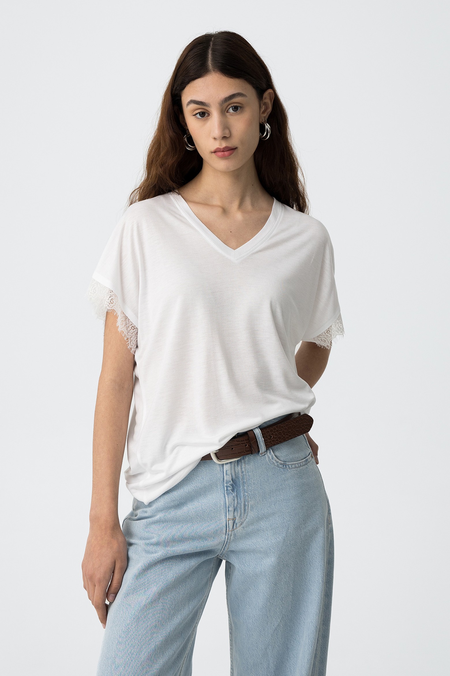 T-shirt with Lace