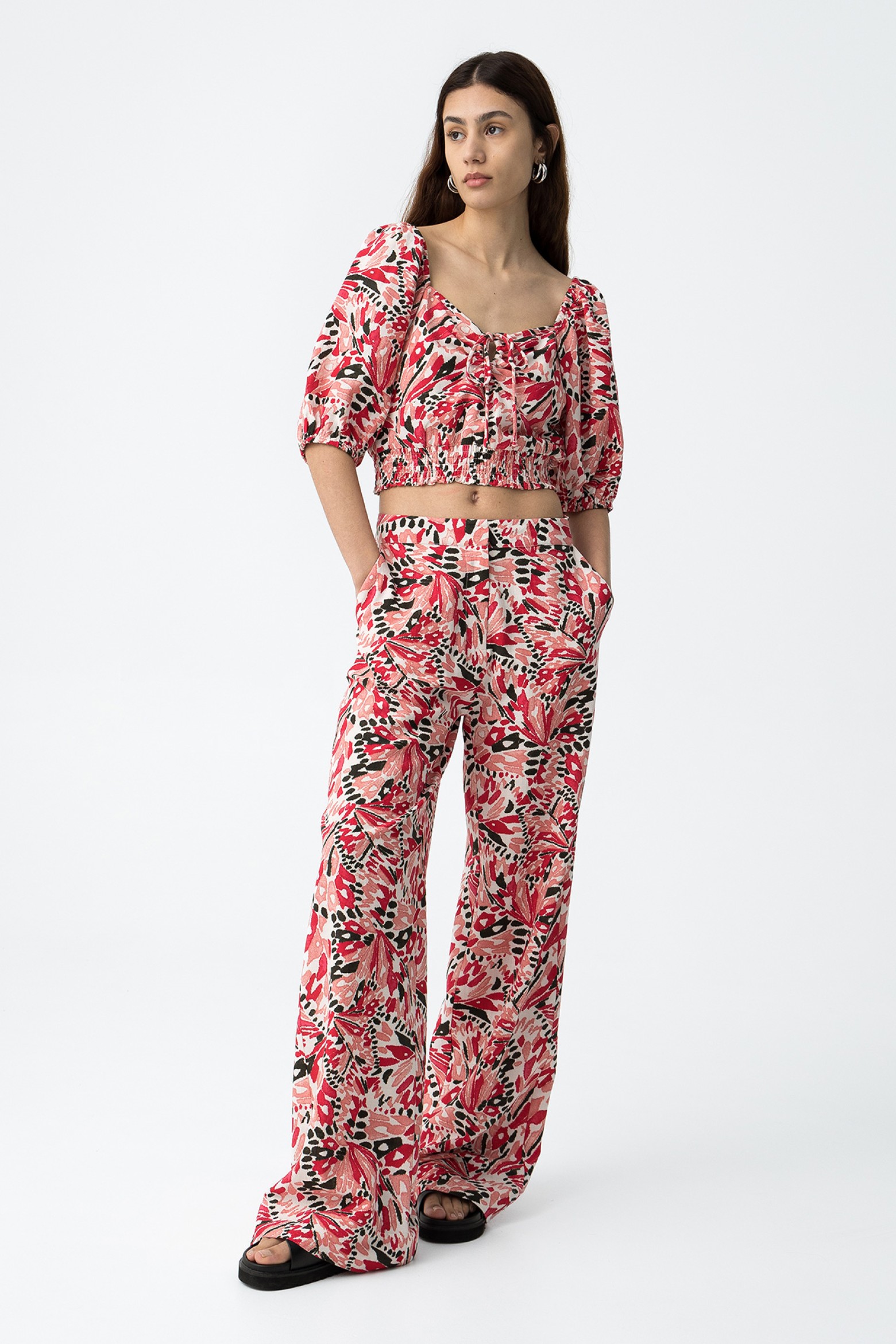 Calas Wide Leg com Estampado Floral