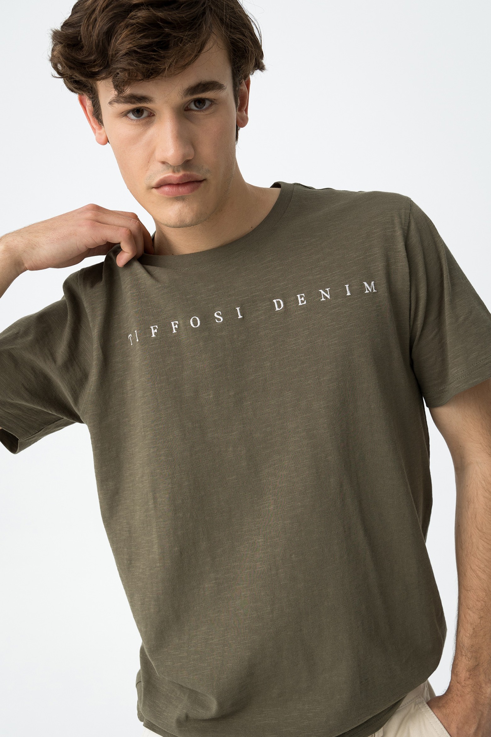 T-shirt Bordada