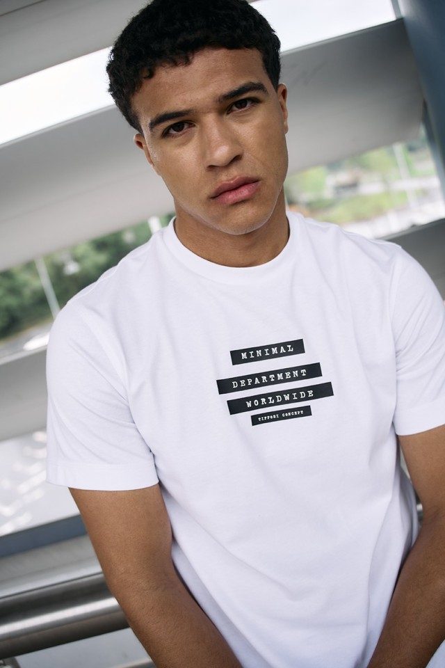 Camiseta con Estampado Frontal