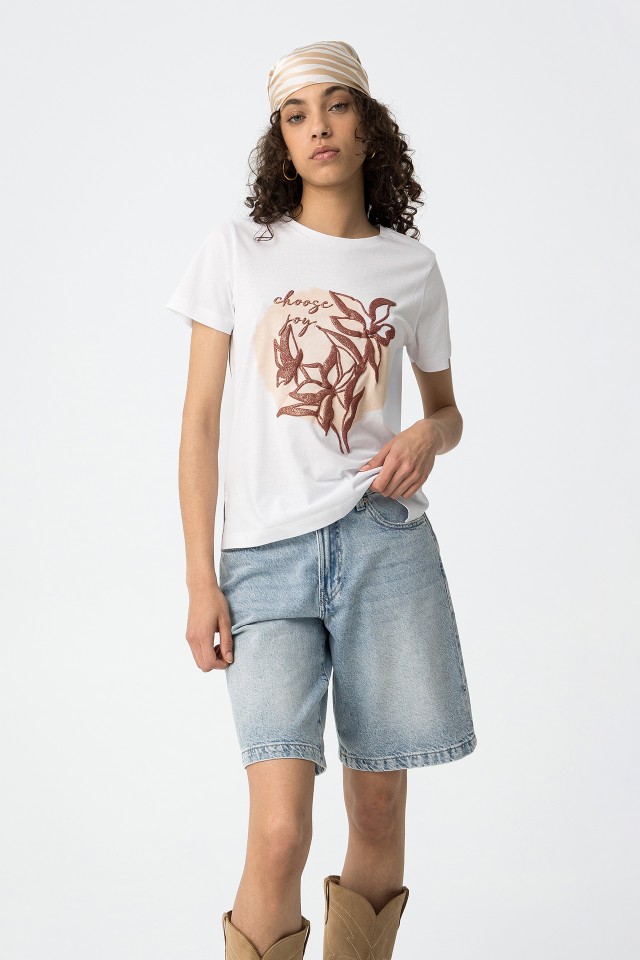 T-shirt with Bright Embossed Front Print