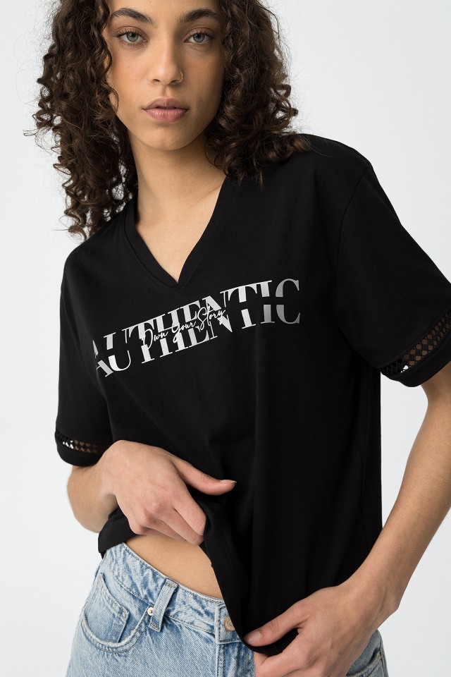 T-shirt with Front Print and Lace Detail