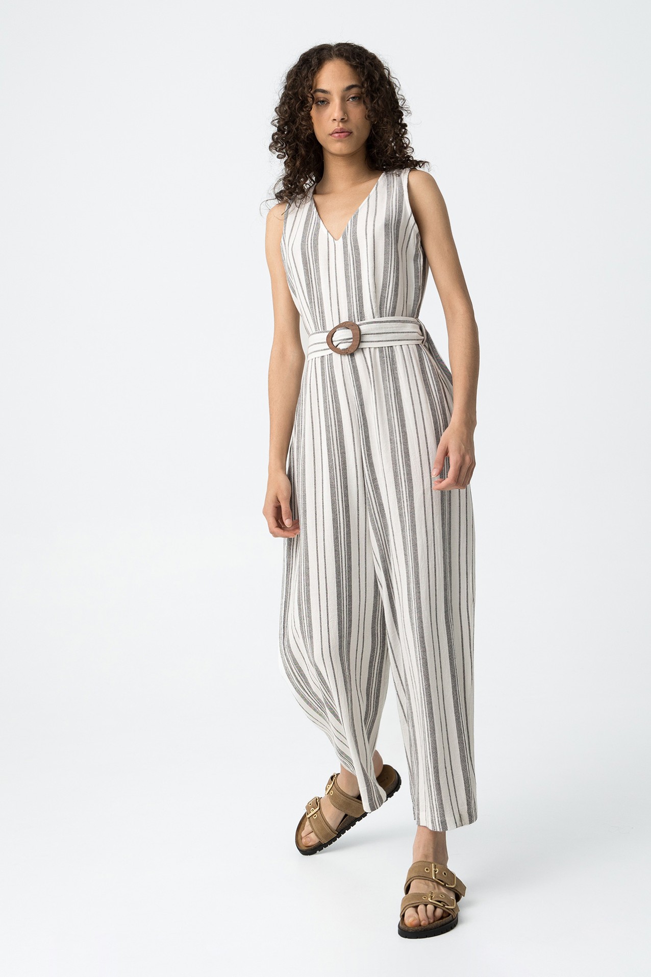 Mono a rayas elegante