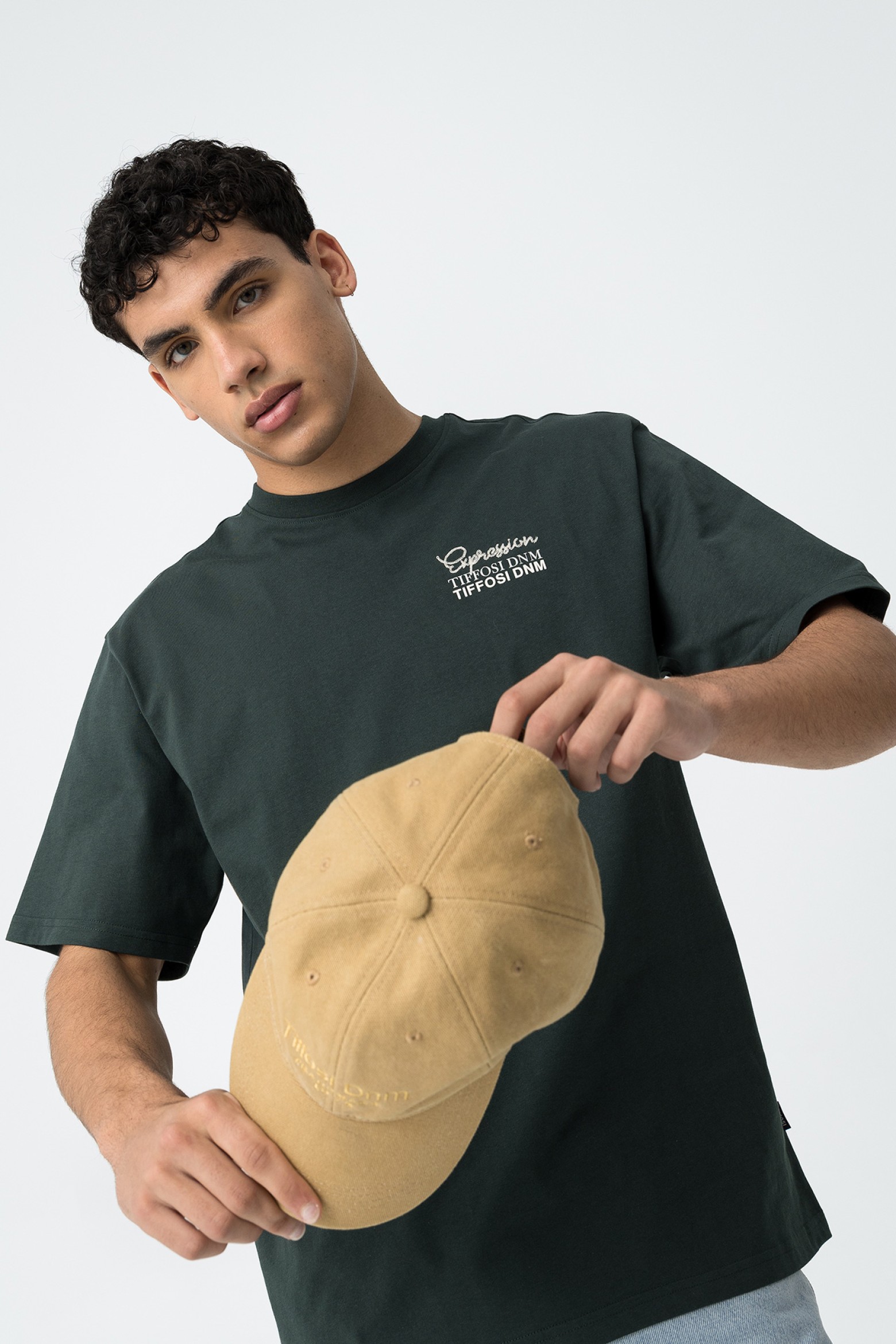 Camiseta con estampado frontal