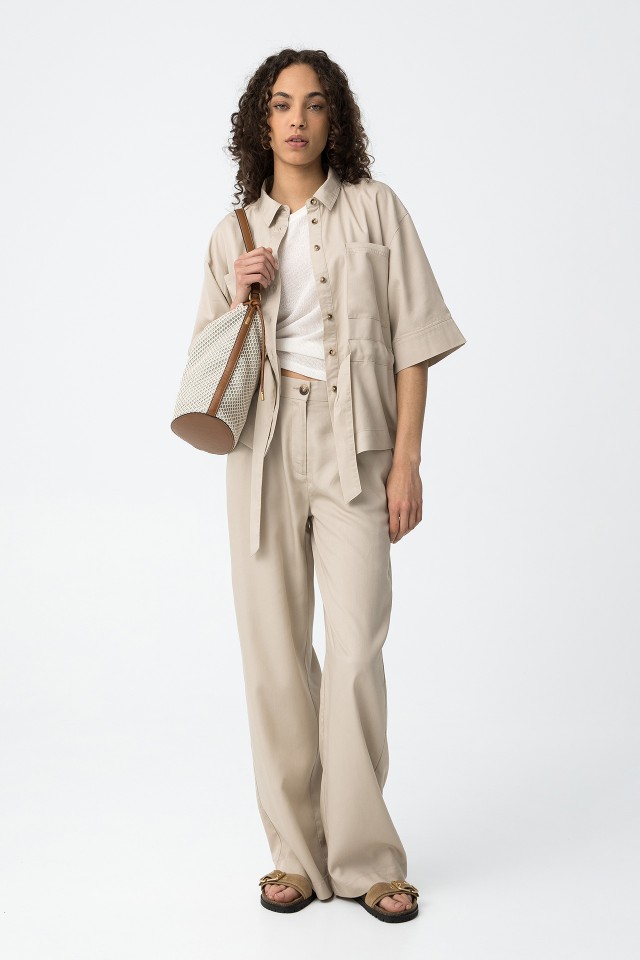 Relaxed Fit Short Sleeve Shirt with Belt