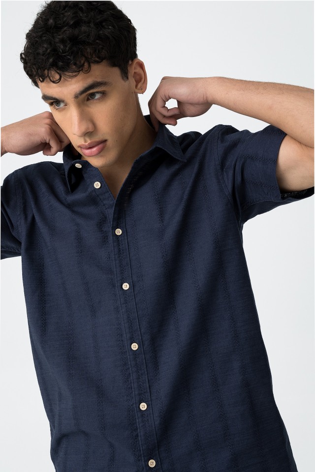 Regular Fit Shirt with Short Sleeve Texture