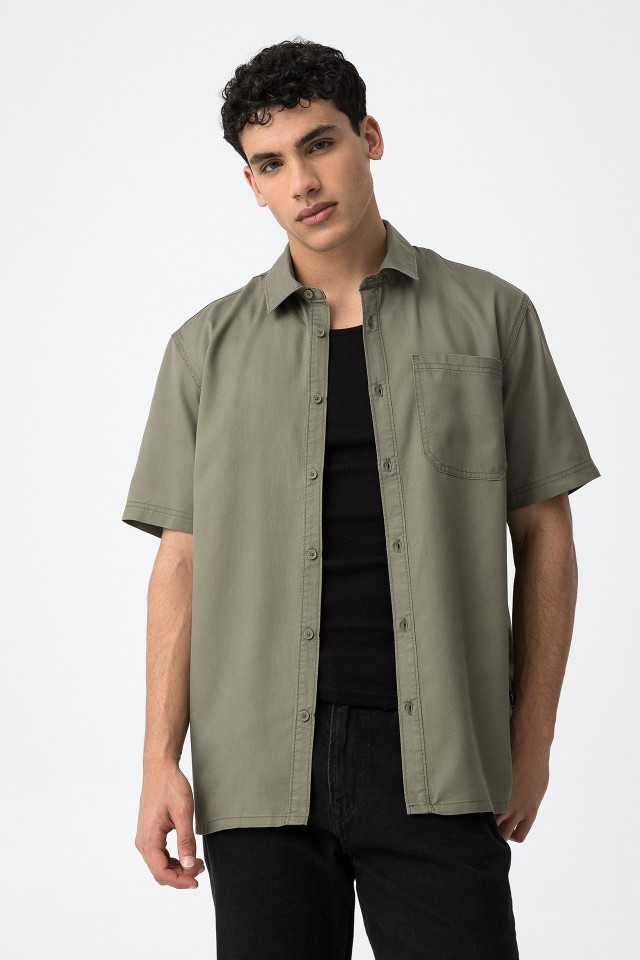 Camisa Relaxed Fit de Manga Curta