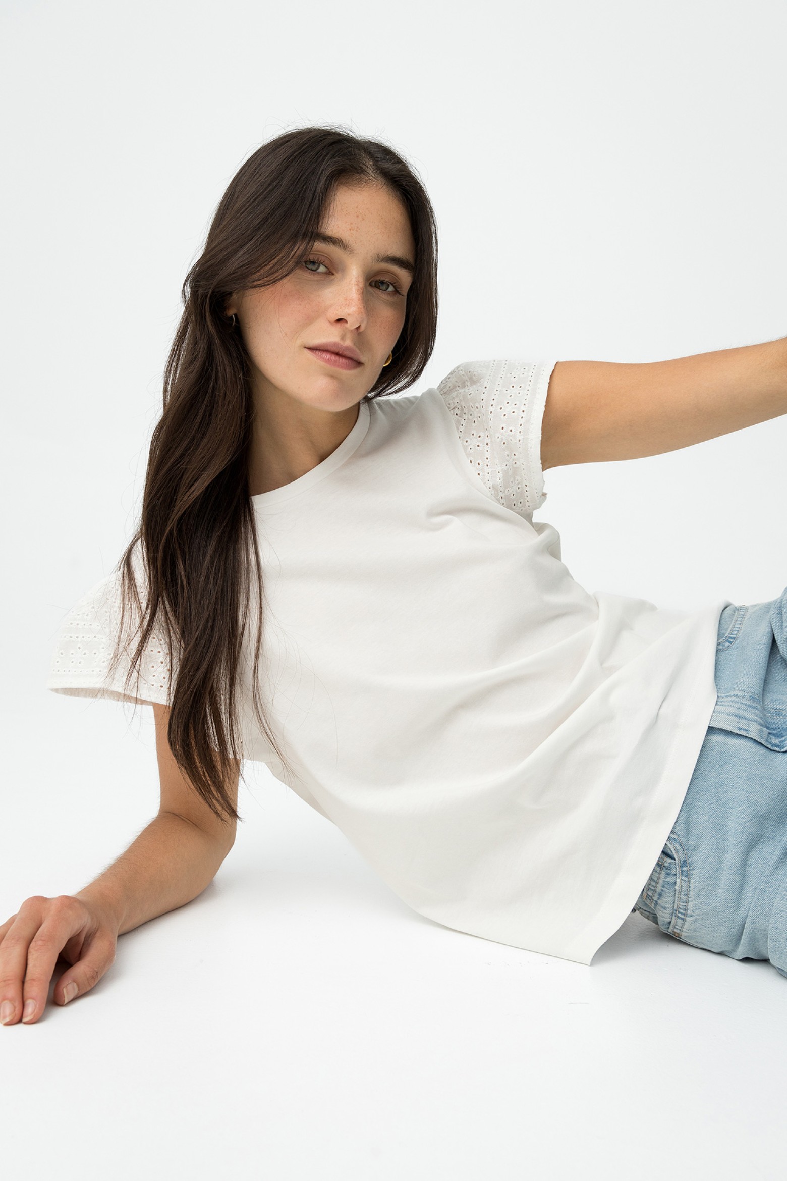 T-shirt with Sleeves in English Embroidery