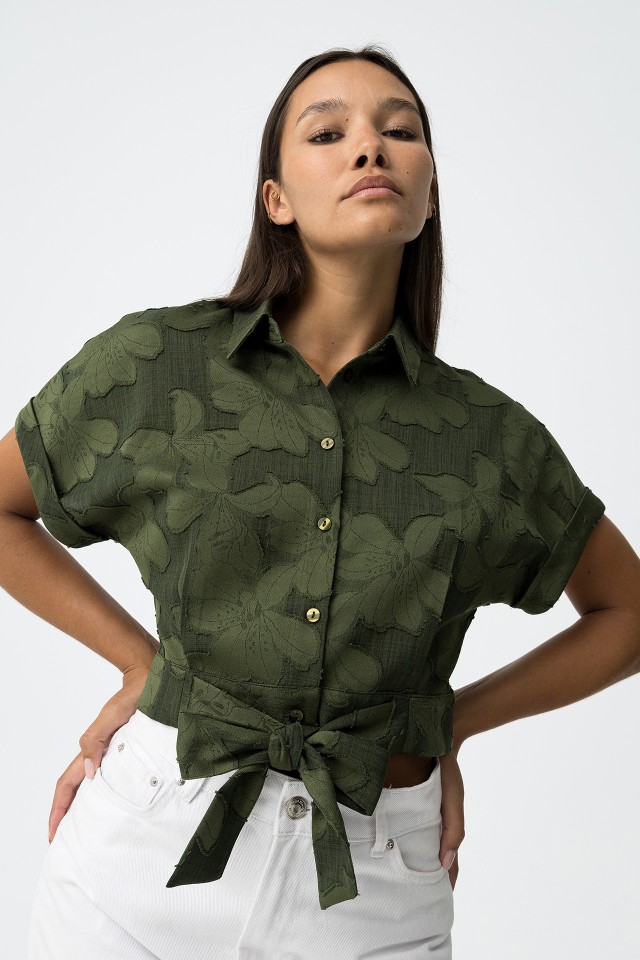 Camisa Cropped com Textura