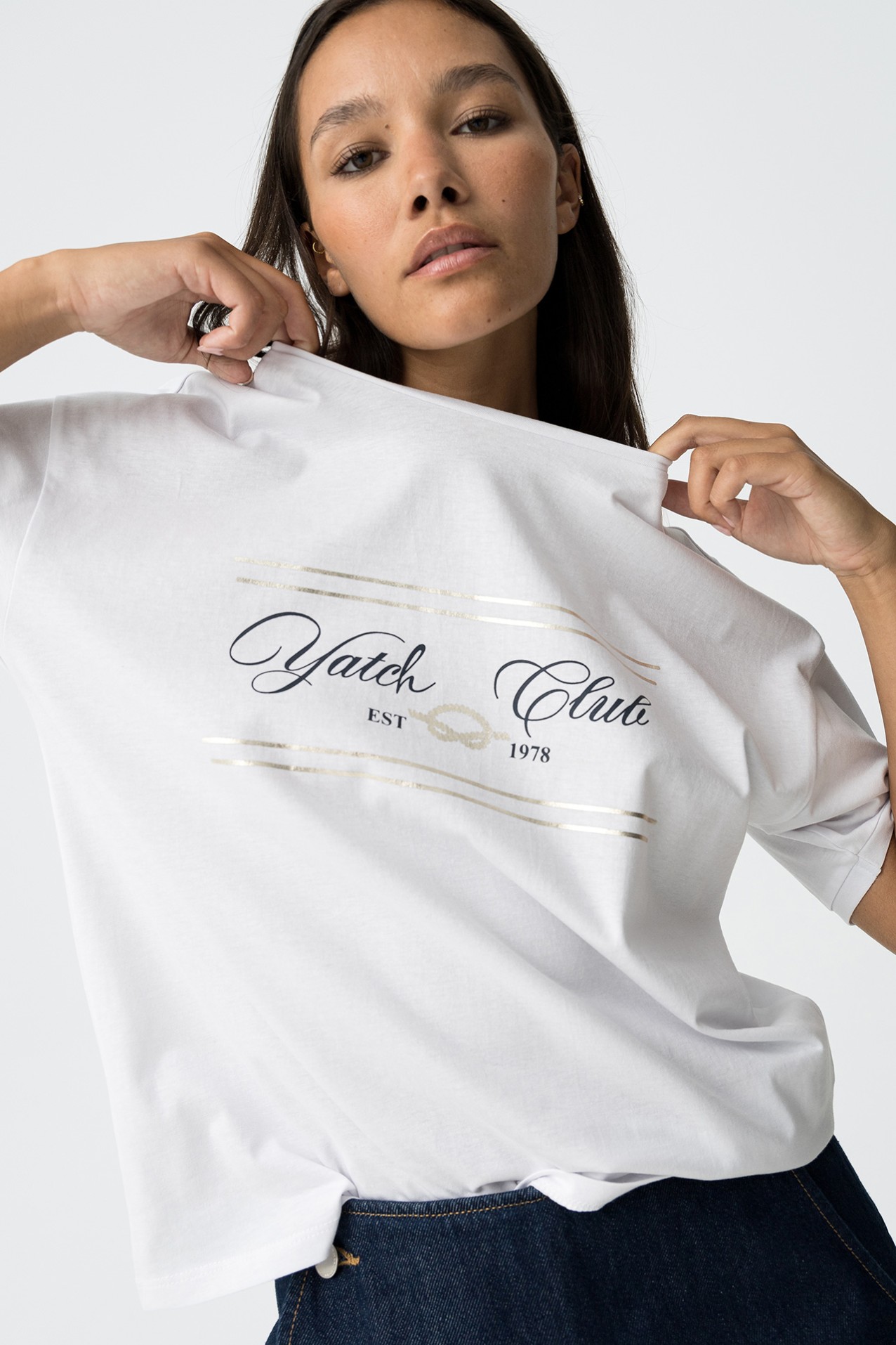 Camiseta con estampado metalizado