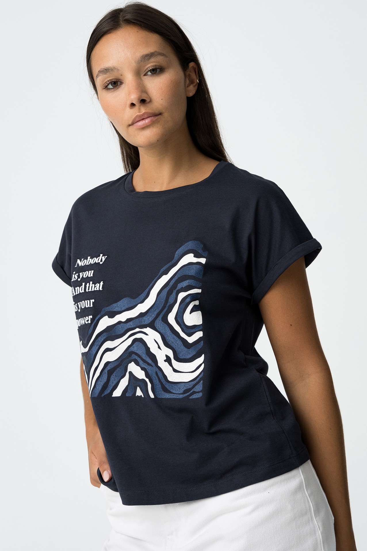 T-shirt com Estampado Brilhante