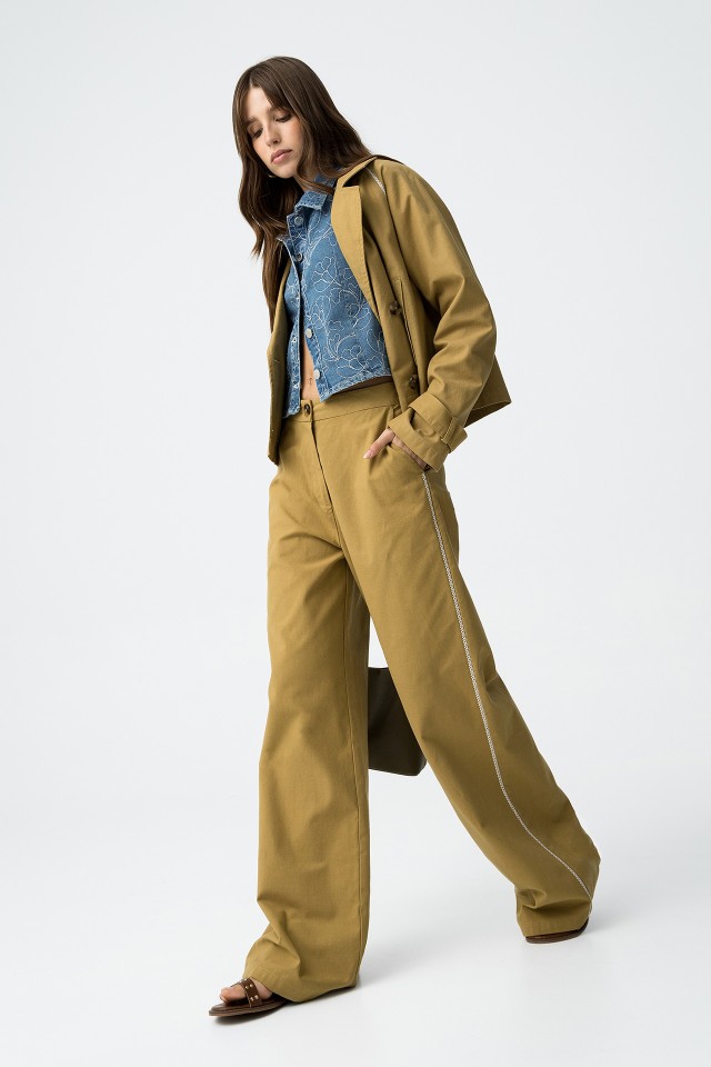 Pantalones Fluidos con Costura Contrastante