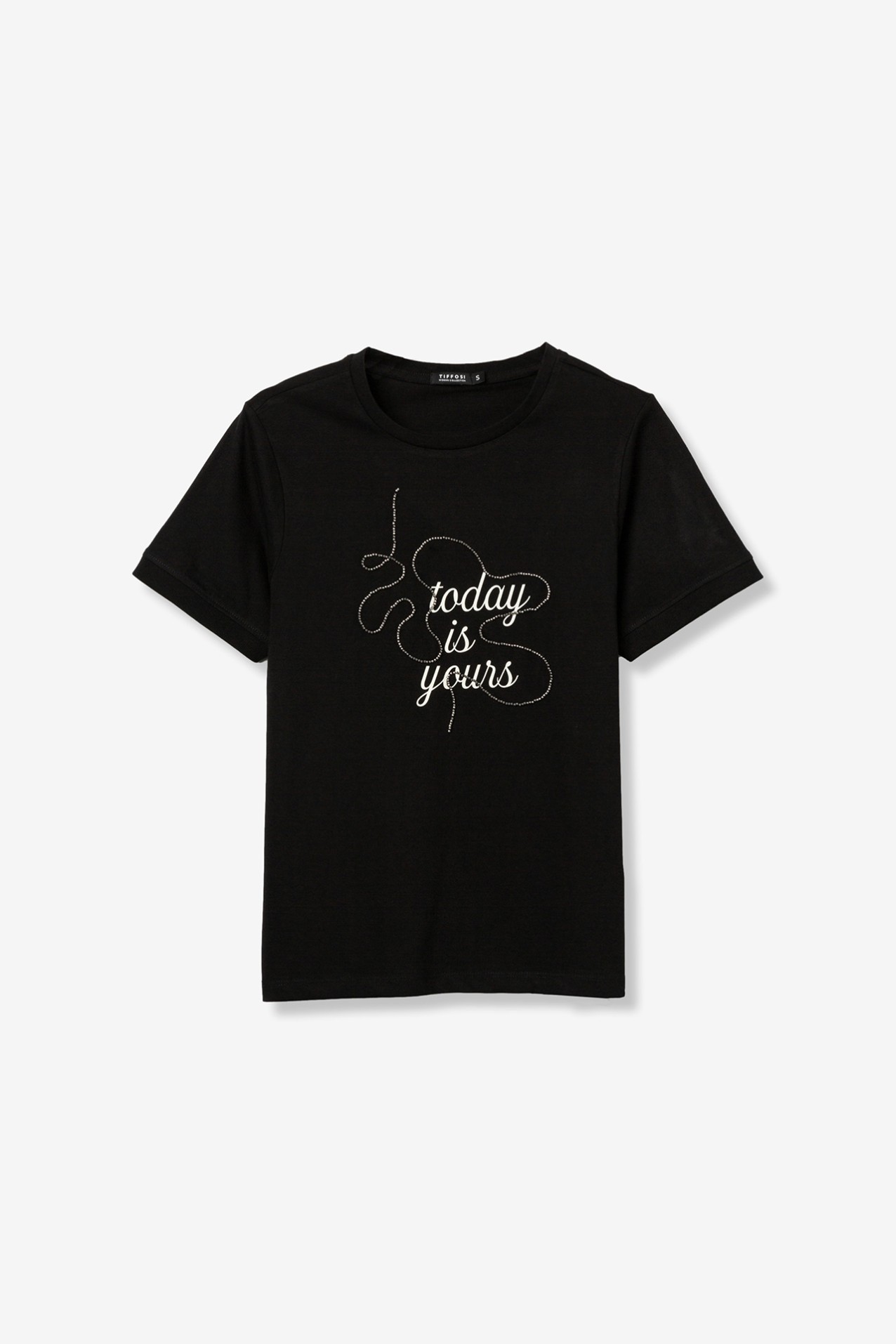 Camiseta con Estampado Frontal y Aplicaciones