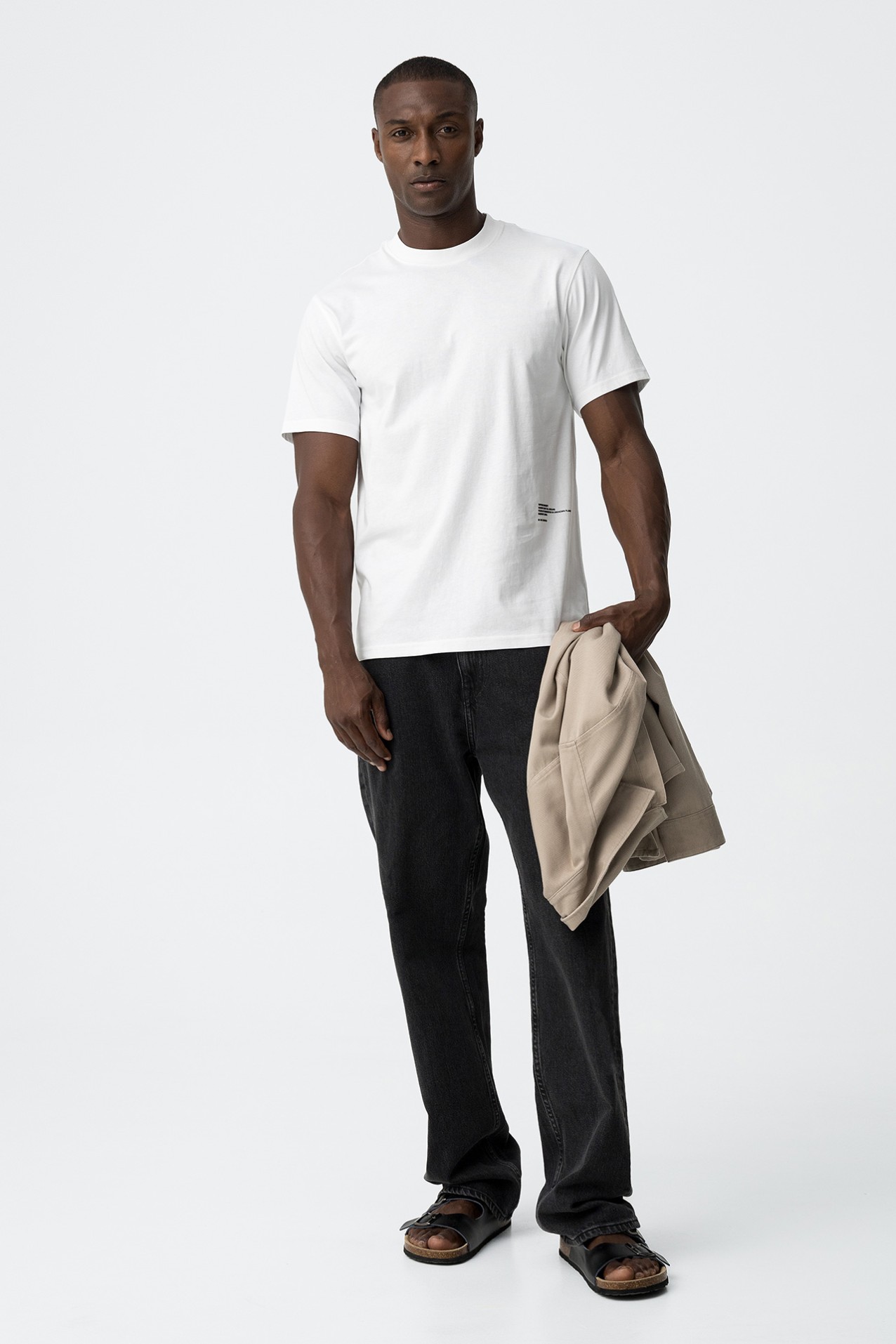 T-Shirt Estampado com Relevo