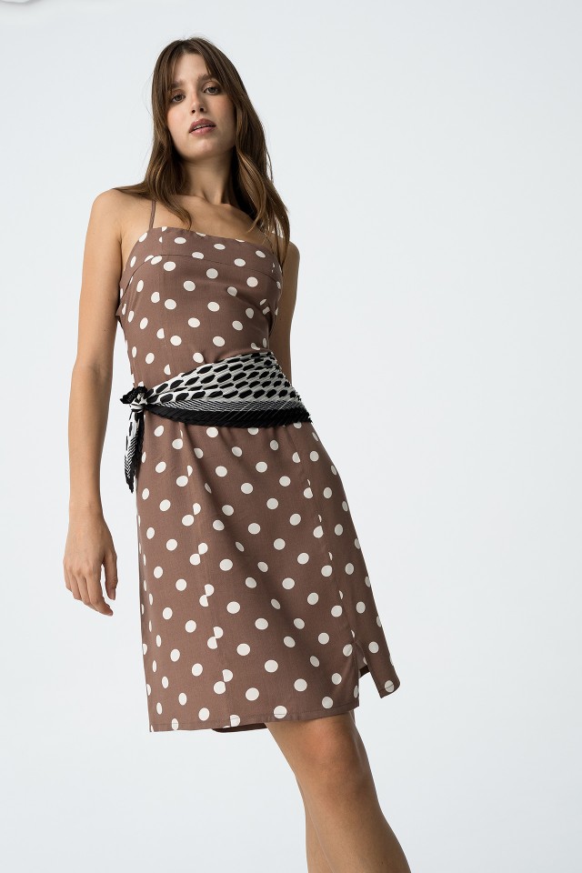 Vestido Corto de Tirantes
