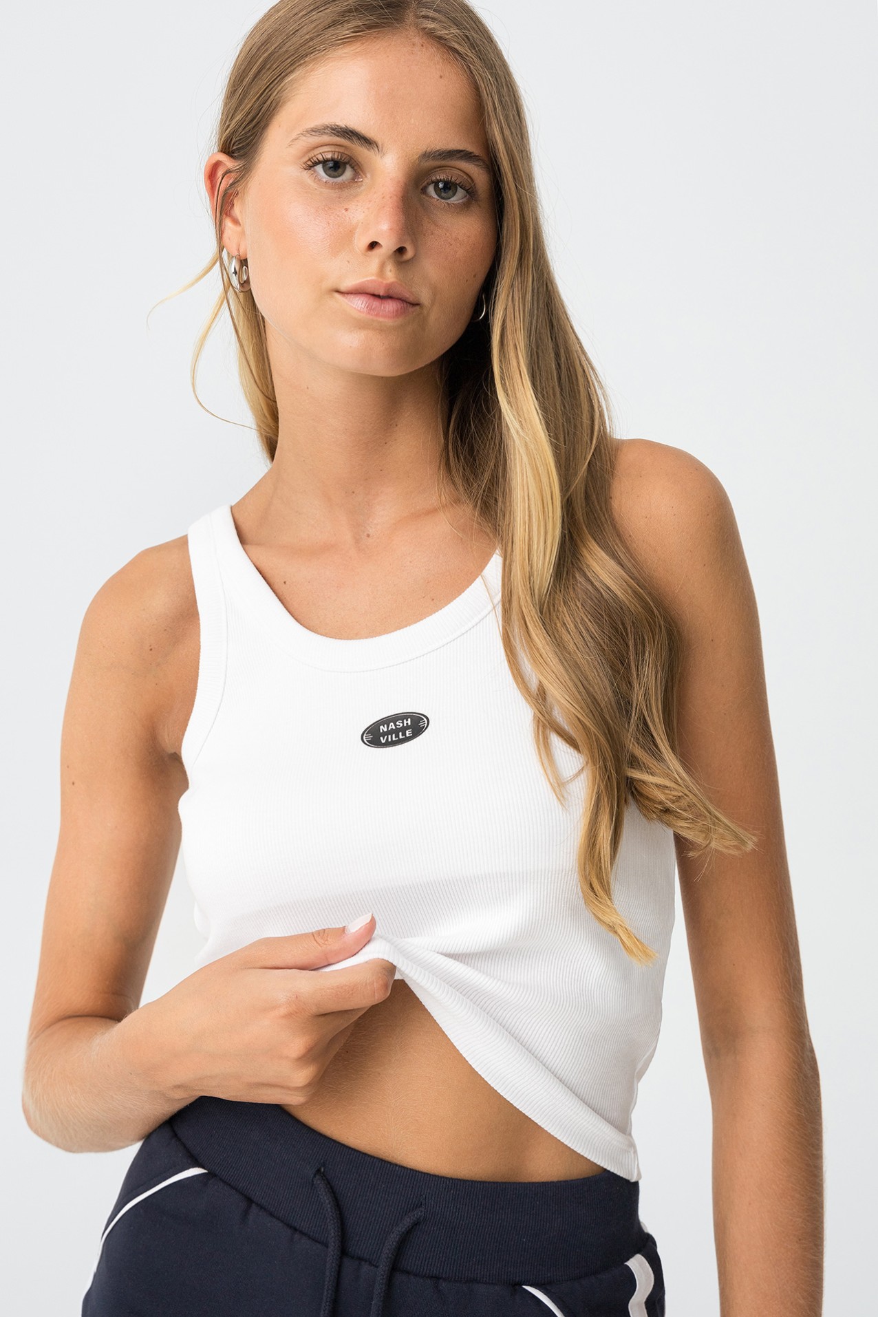 Top con mangas acanaladas