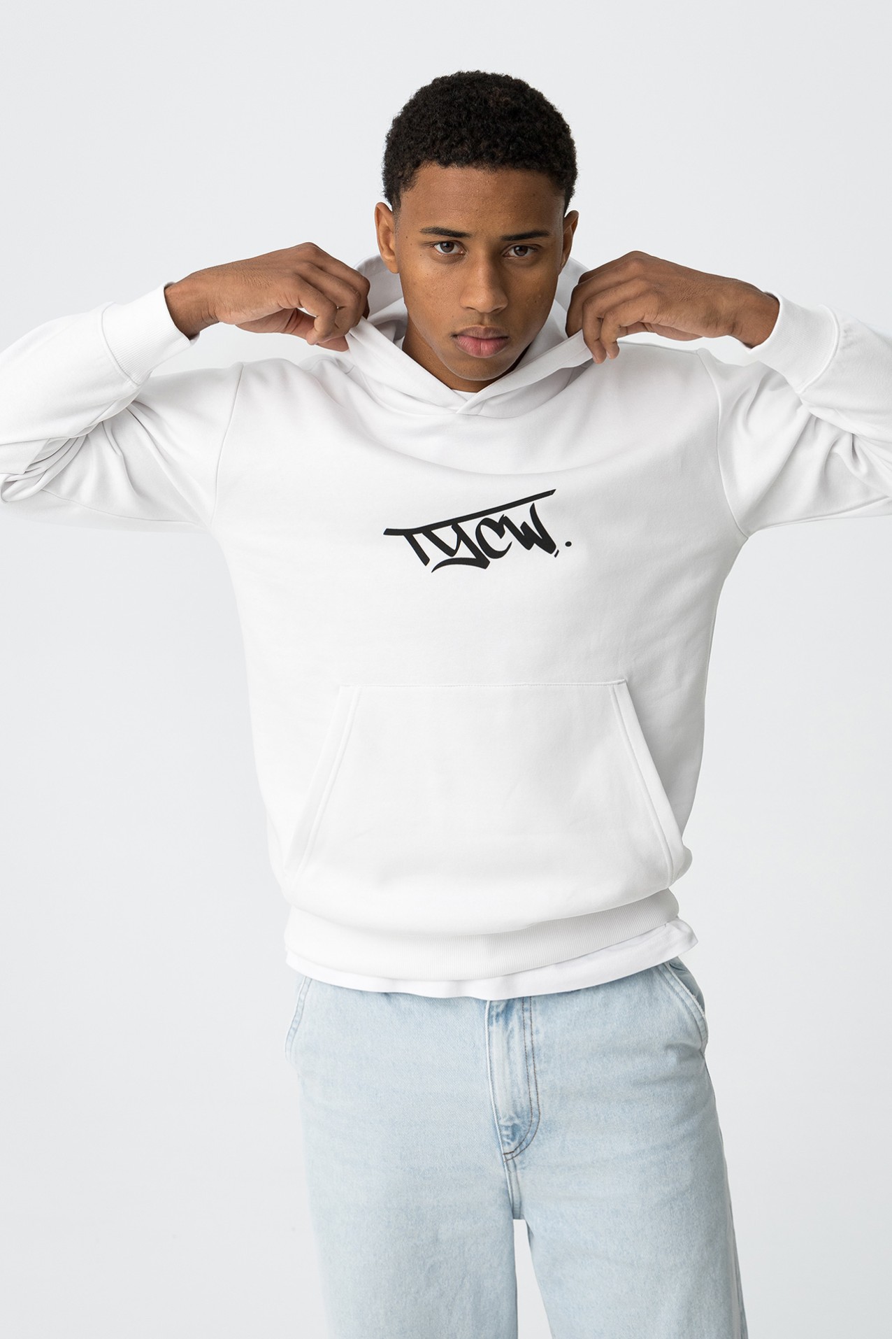 Hoodie com Logo Estampado