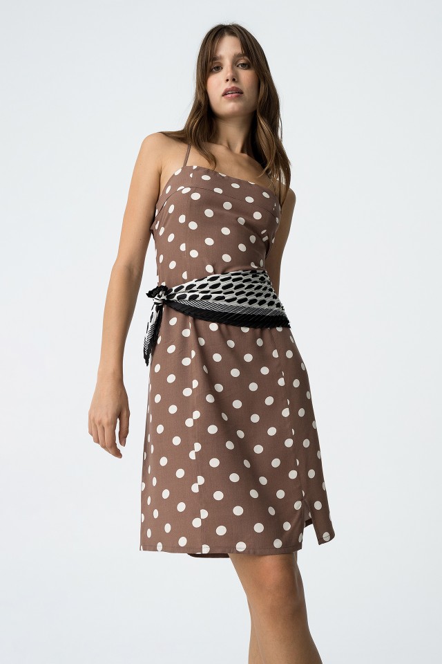 Vestido Curto de Alas