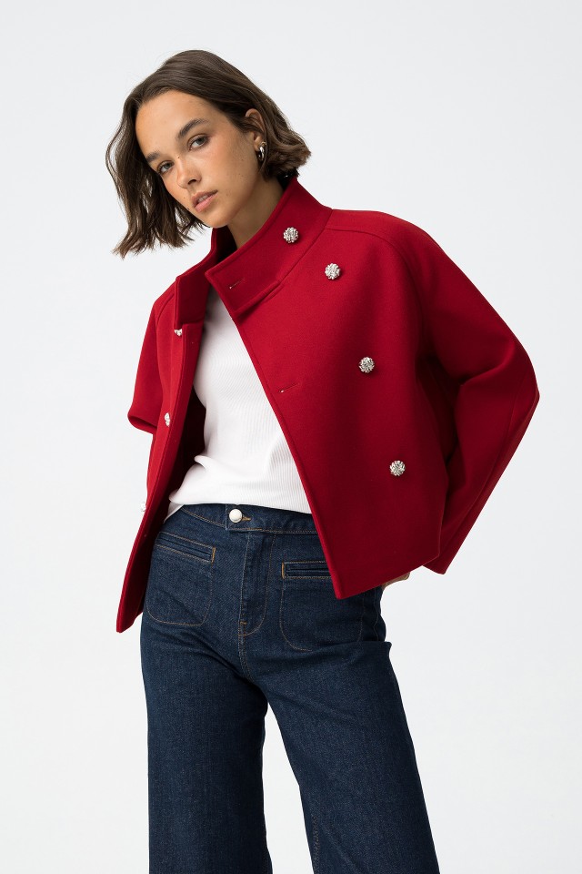 Relaxed fit jacket with metal buttons