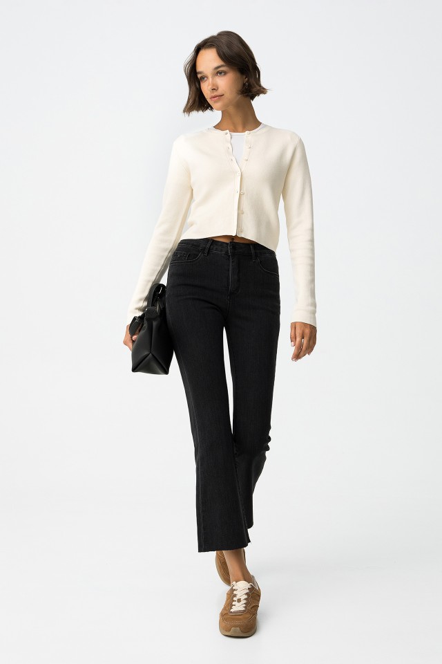 Push-Up Cropped Flare Jeans