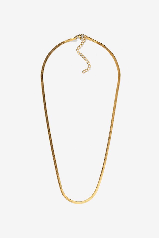 Elegant Gold Necklace