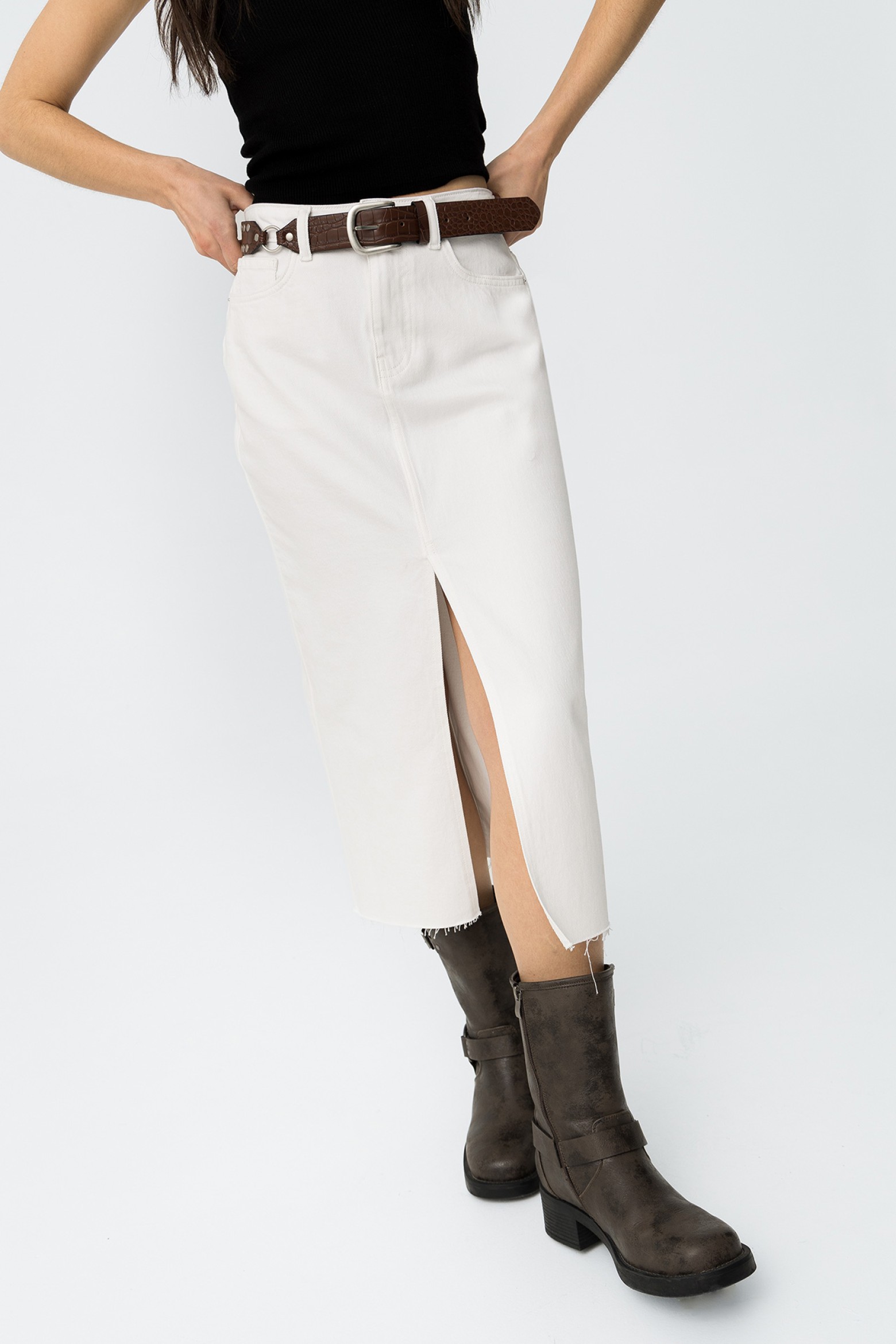 Saia Midi com Abertura Frontal