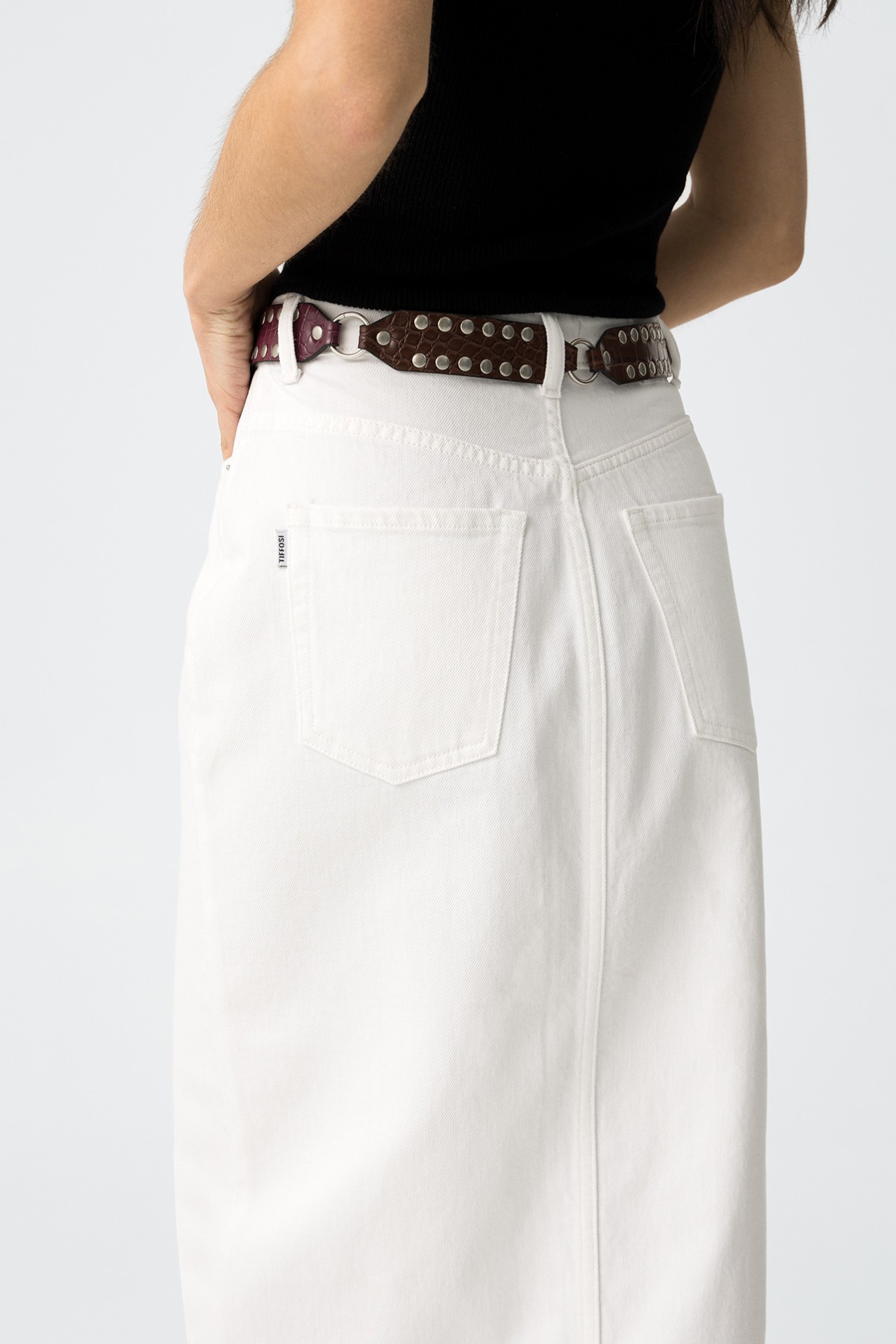 Saia Midi com Abertura Frontal