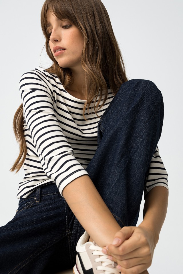 T-Shirt Slim Fit Listrada