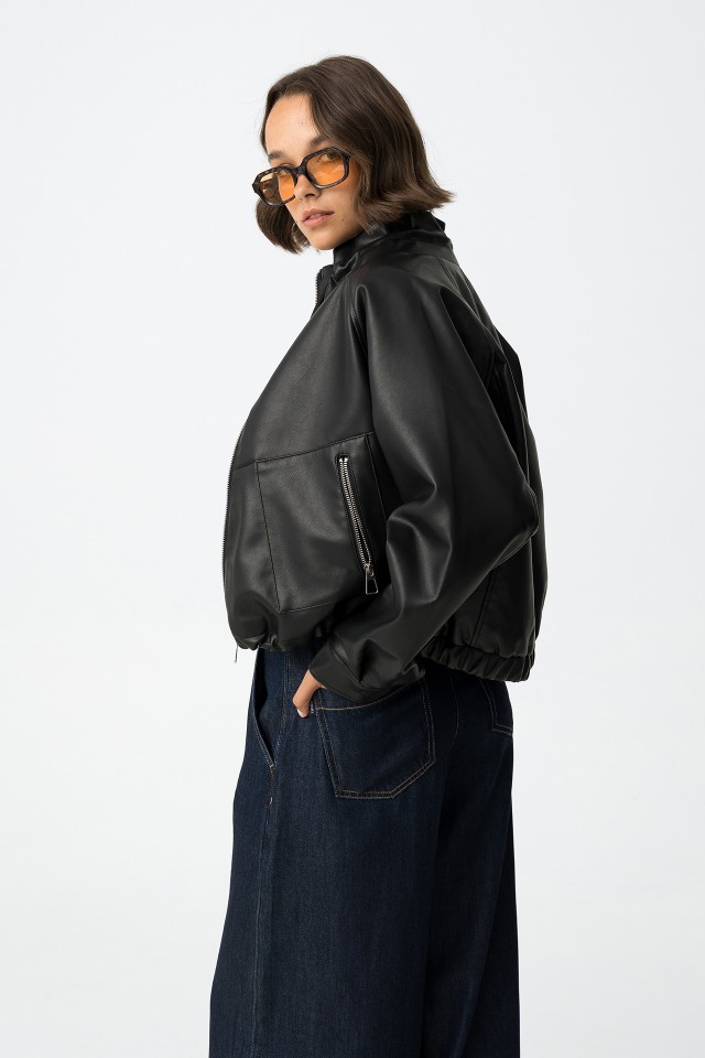 Chaqueta oversized efecto piel
